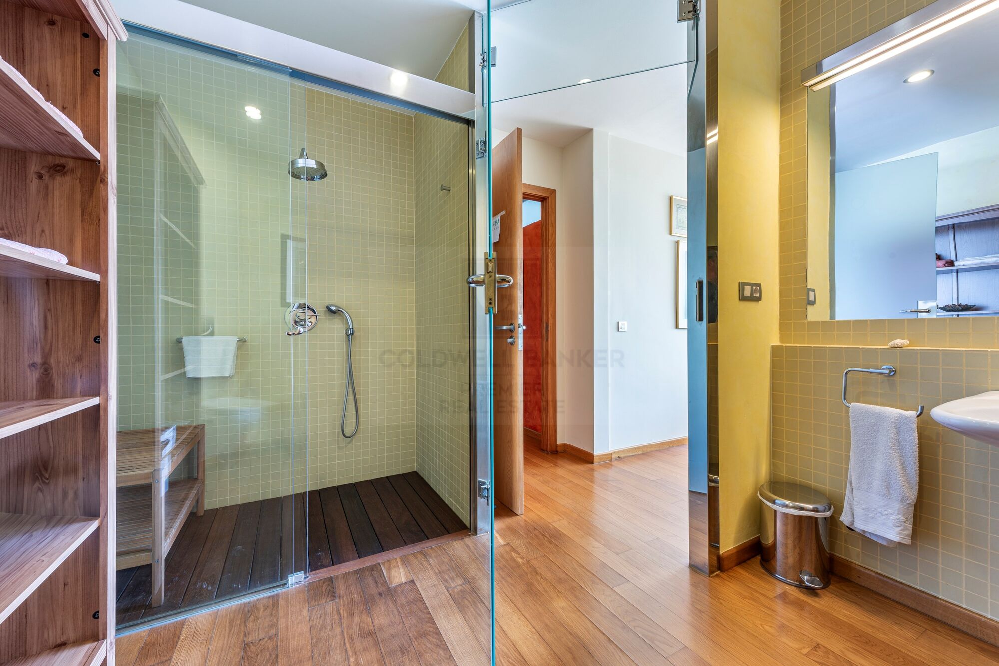 Contemporary villa with panoramic sea views in Tarragona