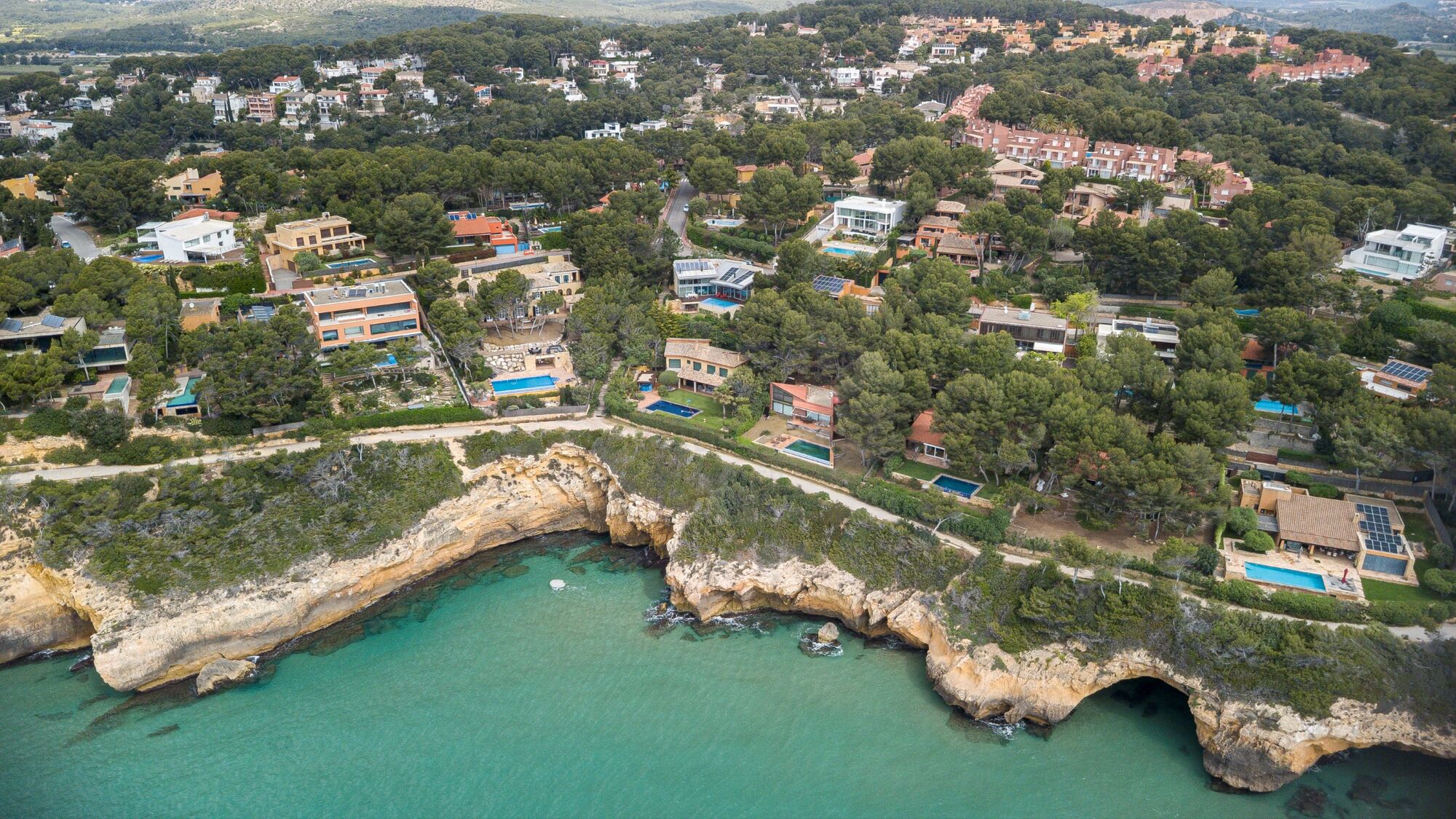 Contemporary villa with panoramic sea views in Tarragona
