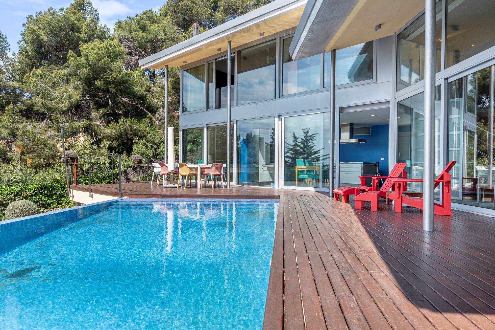 Villa contemporánea con vistas panorámicas al mar en Tarragona