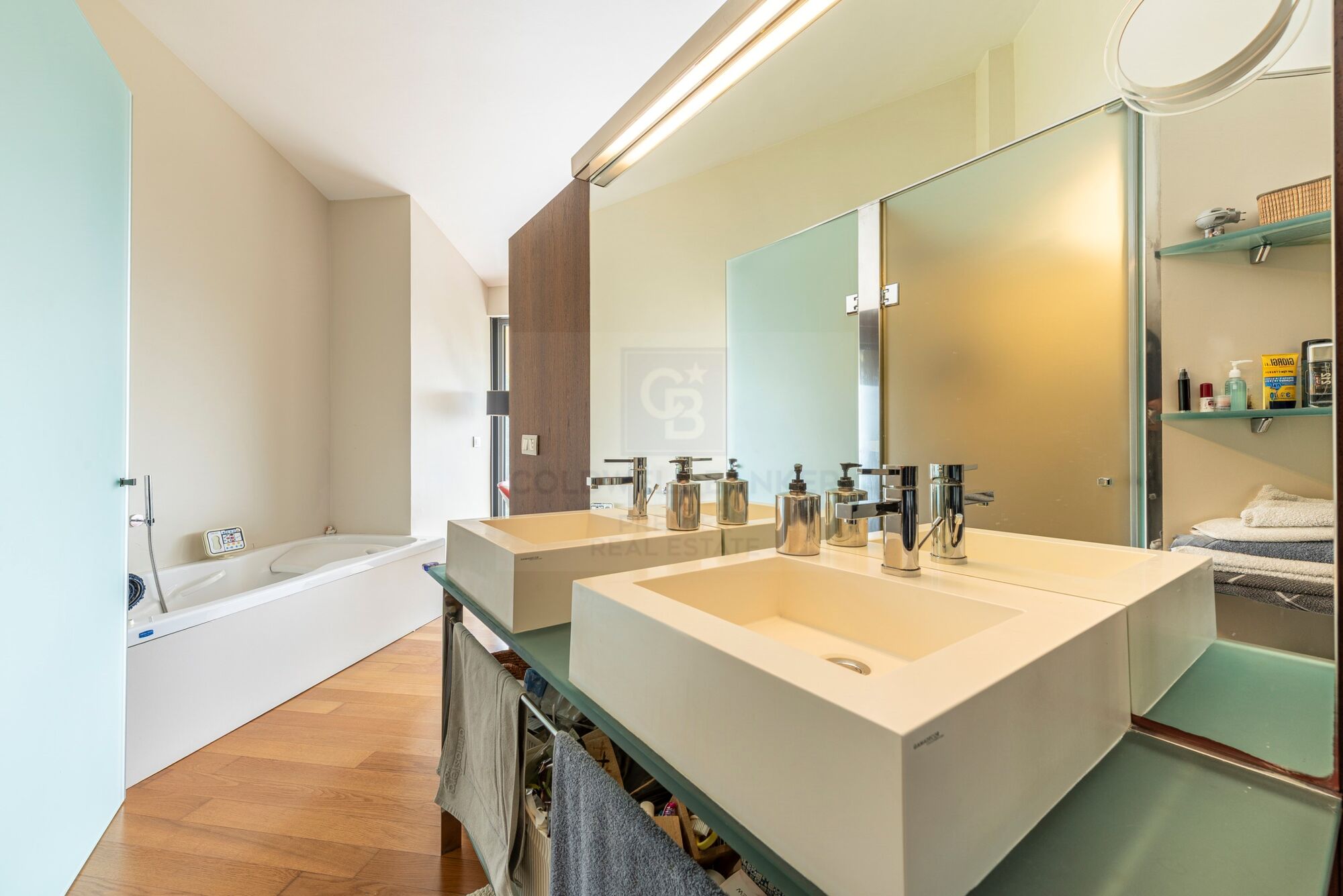 Villa contemporánea con vistas panorámicas al mar en Tarragona