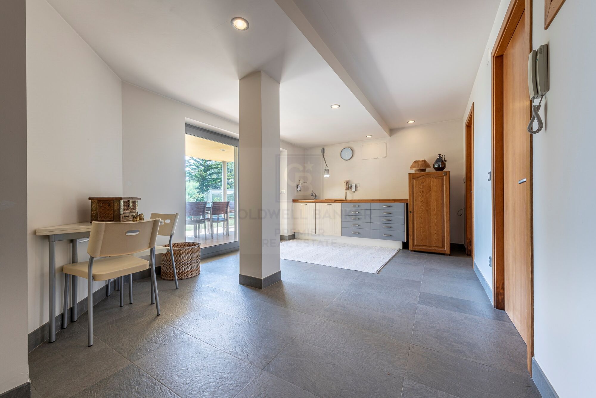 Villa contemporánea con vistas panorámicas al mar en Tarragona