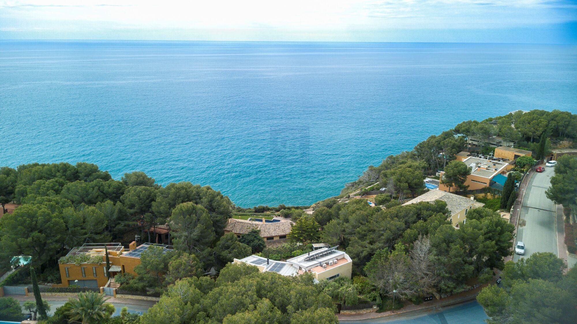 Villa contemporánea con vistas panorámicas al mar en Tarragona