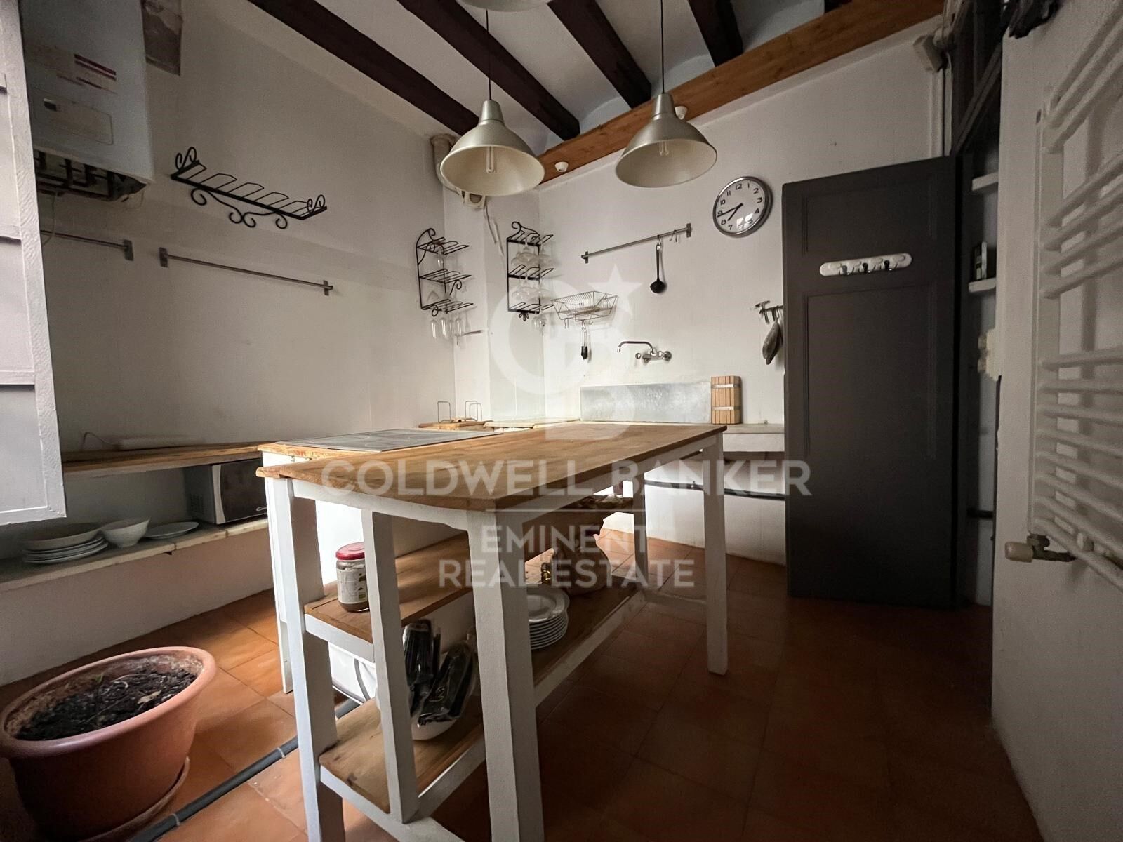 Wunderschöne Wohnung mit historischem Charme zur Renovierung in der Carrer de Ferran, Gotisches Viertel