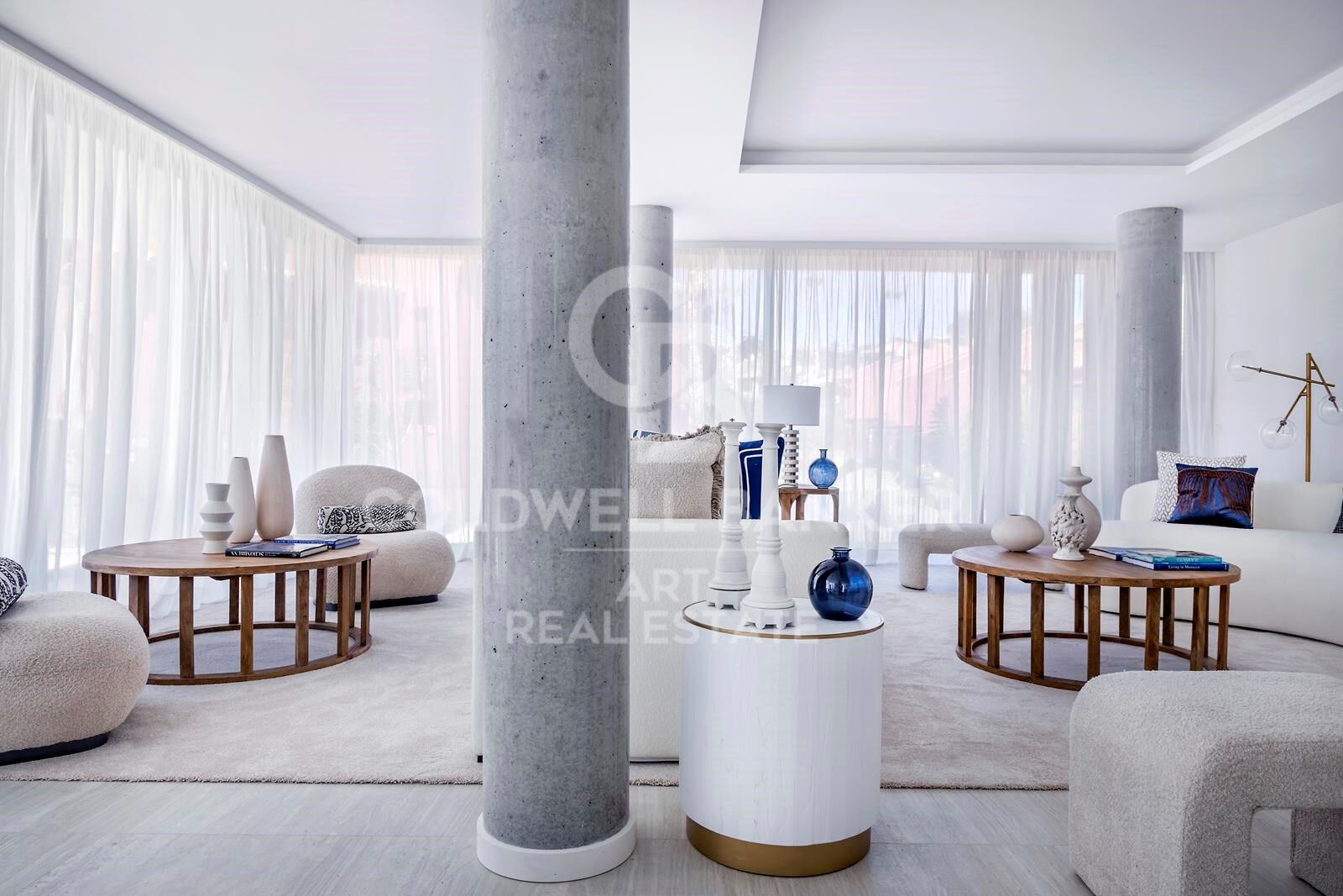 Superbes appartements de luxe dans un emplacement privilégié avec accès direct à la plage, Estepona