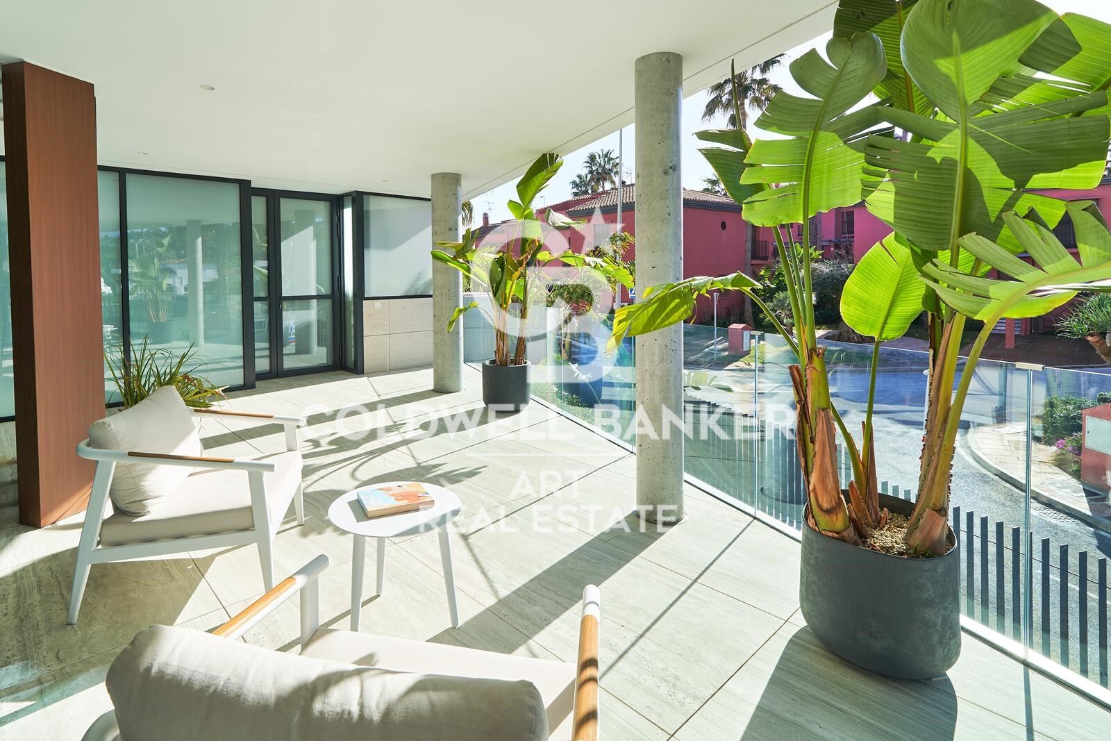 Superbes appartements de luxe dans un emplacement privilégié avec accès direct à la plage, Estepona