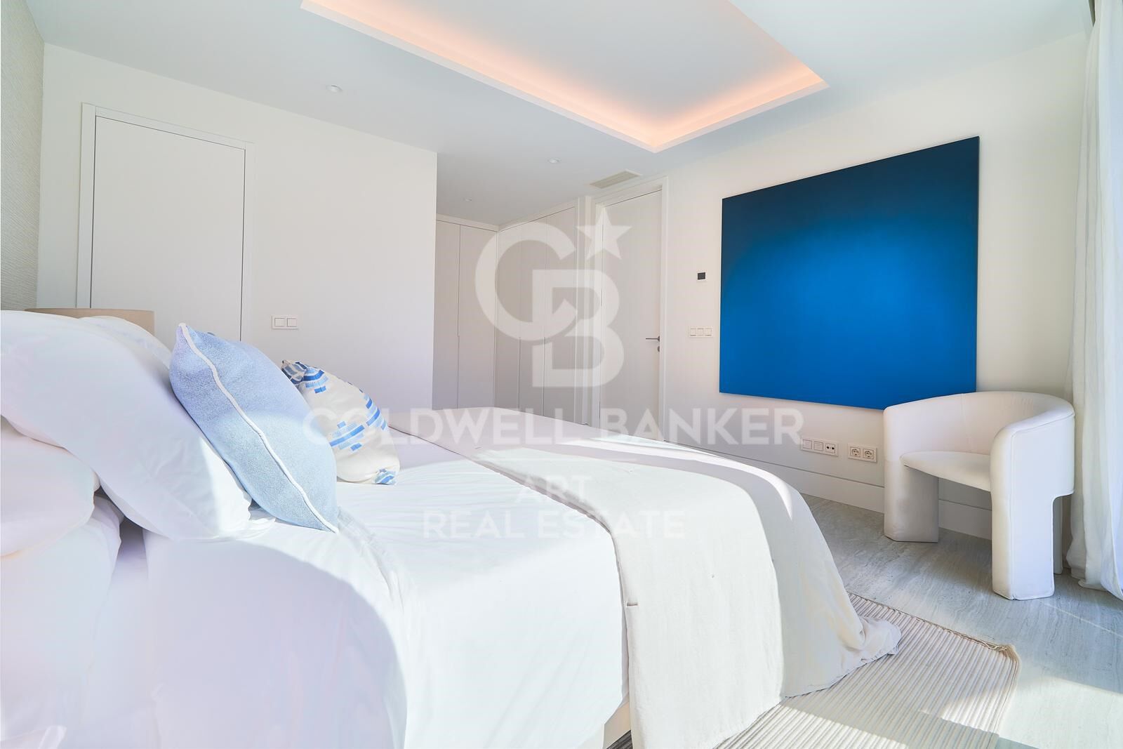Superbes appartements de luxe dans un emplacement privilégié avec accès direct à la plage, Estepona
