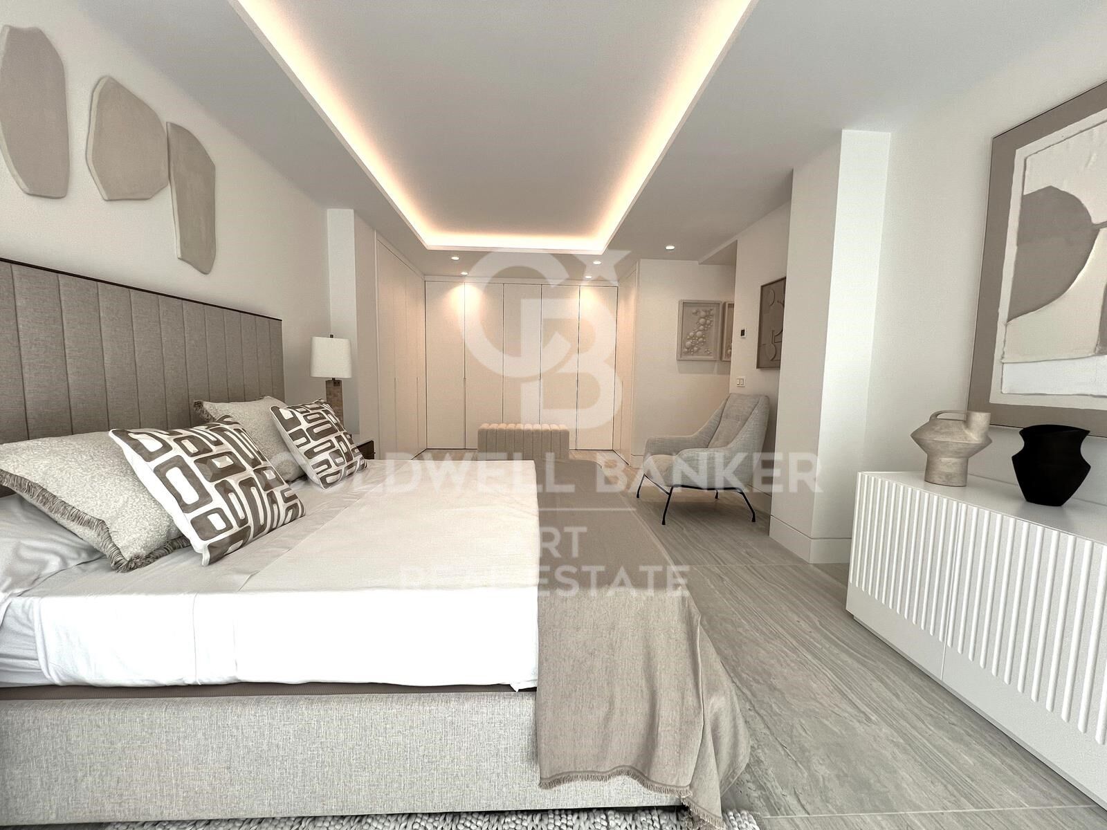 Superbes appartements de luxe dans un emplacement privilégié avec accès direct à la plage, Estepona