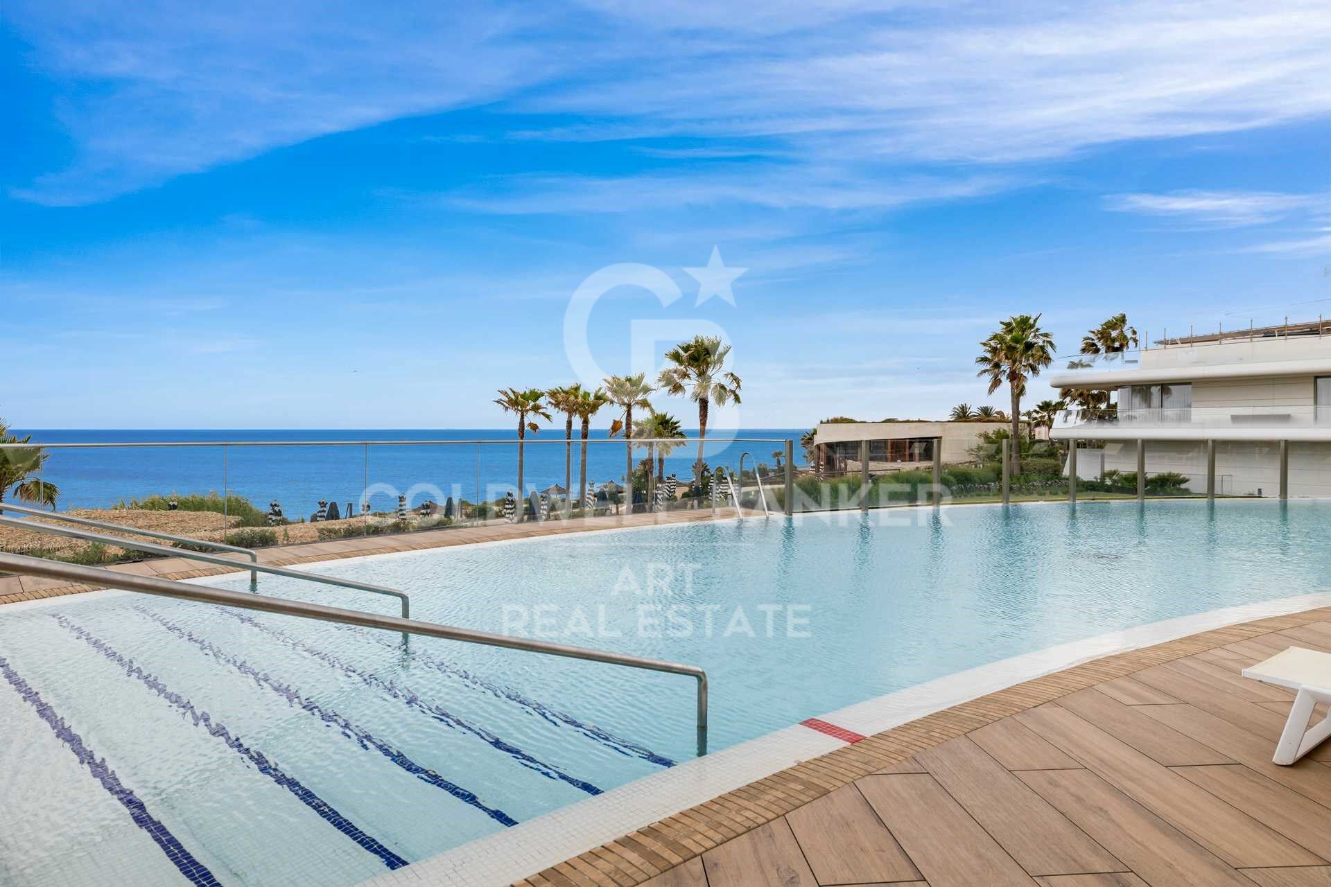 Exquisites Apartment in erster Strandlinie in Estepona