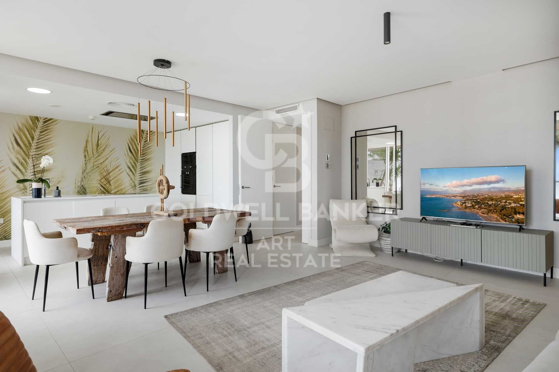 Exquisito apartamento en primera línea de playa en Estepona