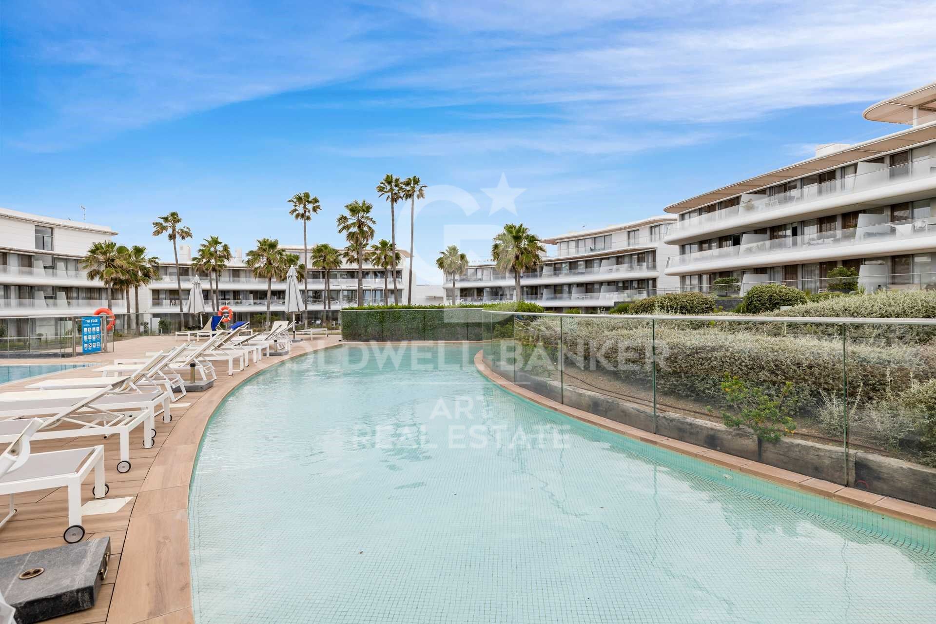 Exquisito apartamento en primera línea de playa en Estepona