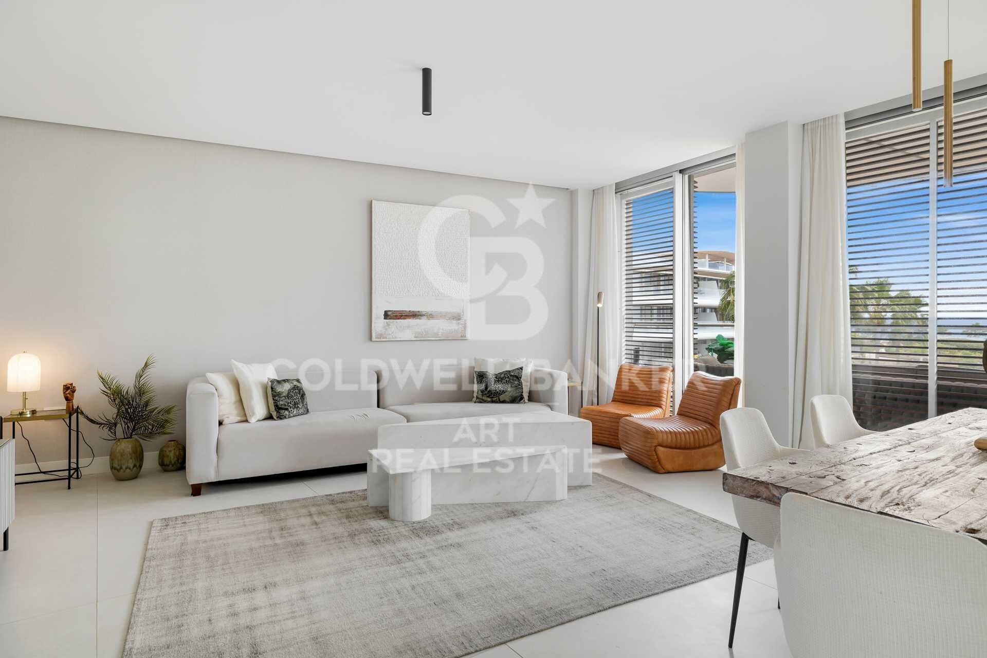 Exquisito apartamento en primera línea de playa en Estepona