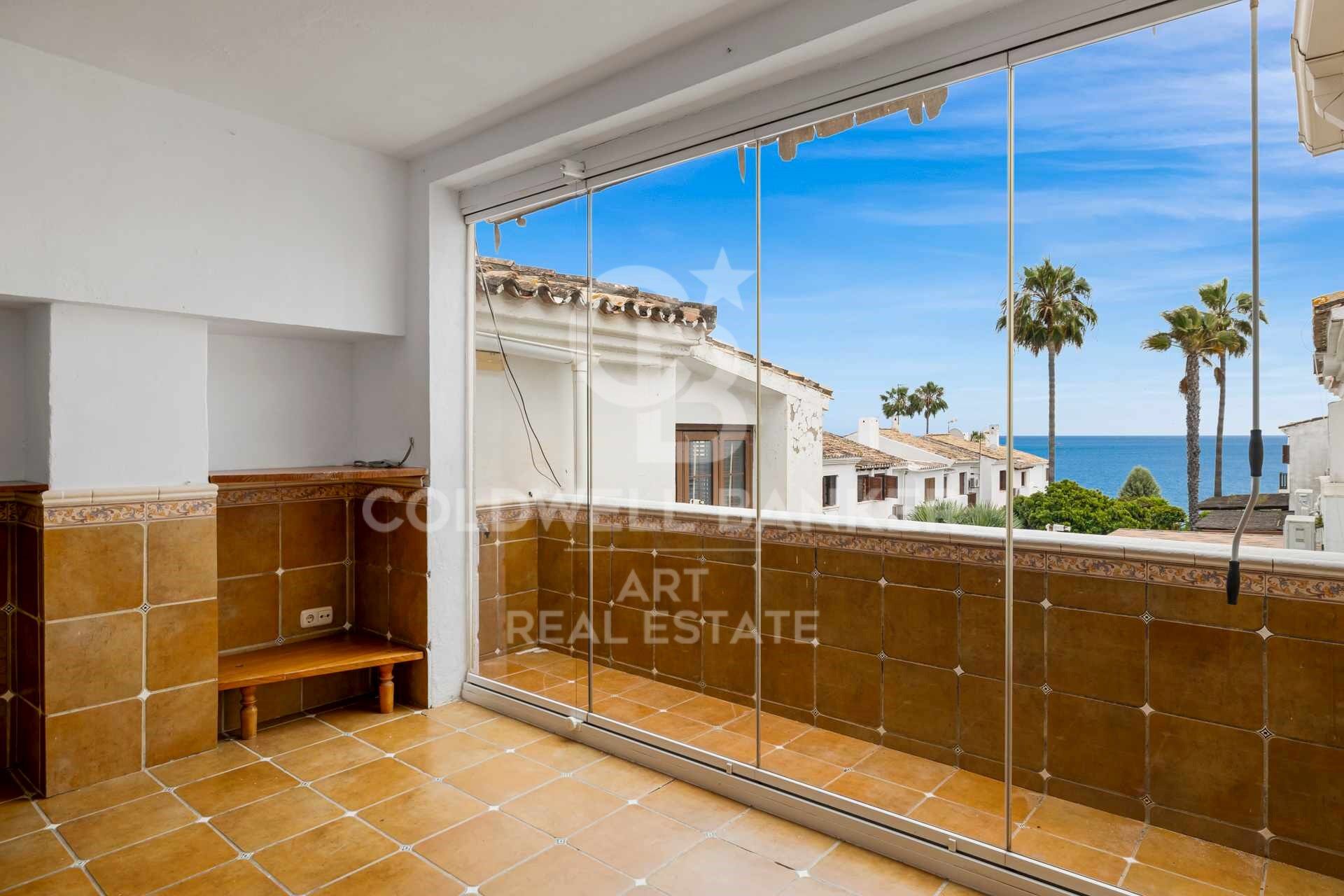 Oportunidad de inversión en urbanización en primera línea de playa, Estepona Oeste