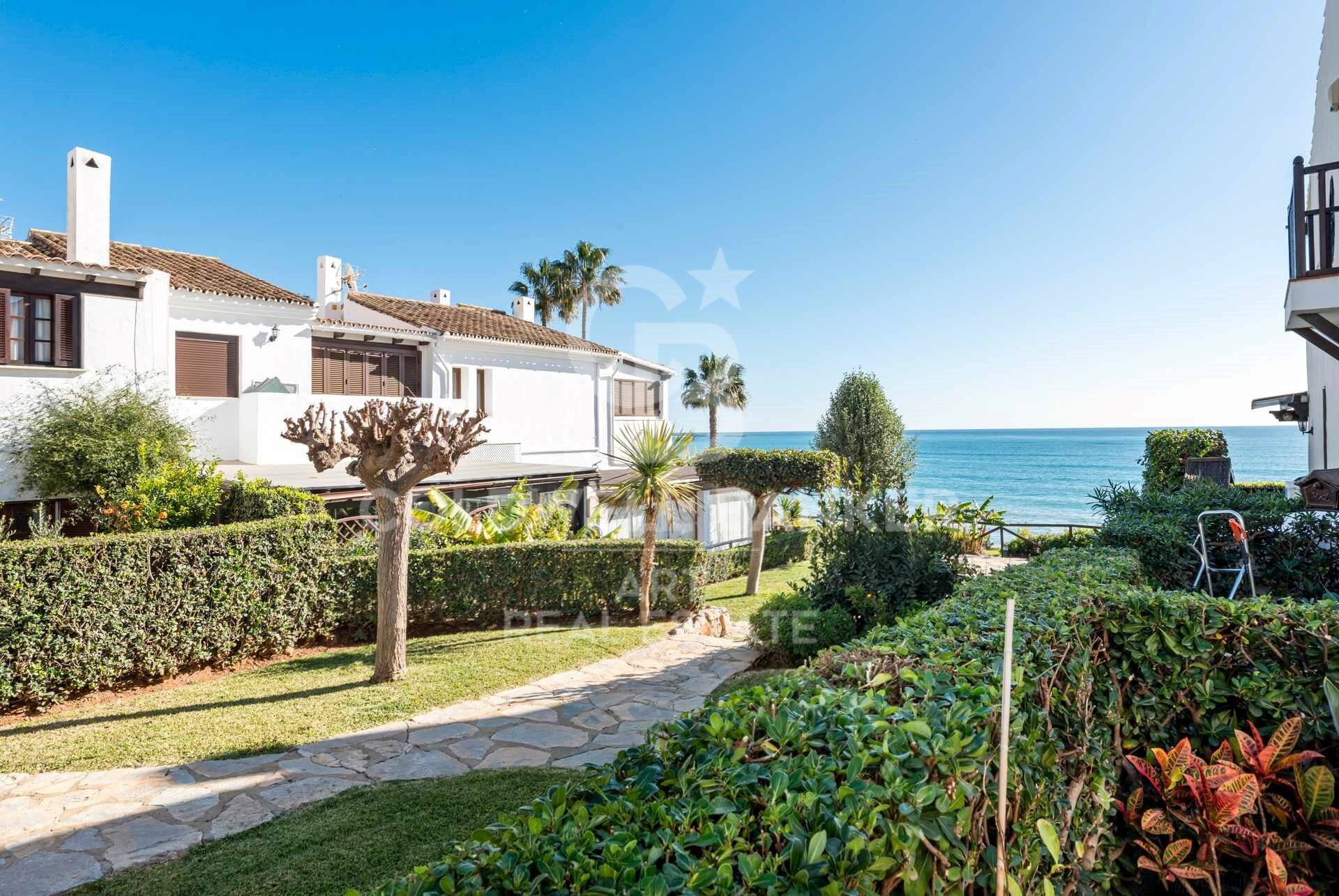 Investitionsmöglichkeit in Strandlage - Wohnanlage in erster Linie, Estepona West