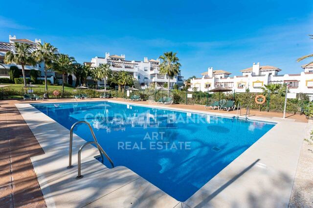 Elegante apartamento de 2 dormitorios en Selwo, Nueva Milla de Oro - Estepona