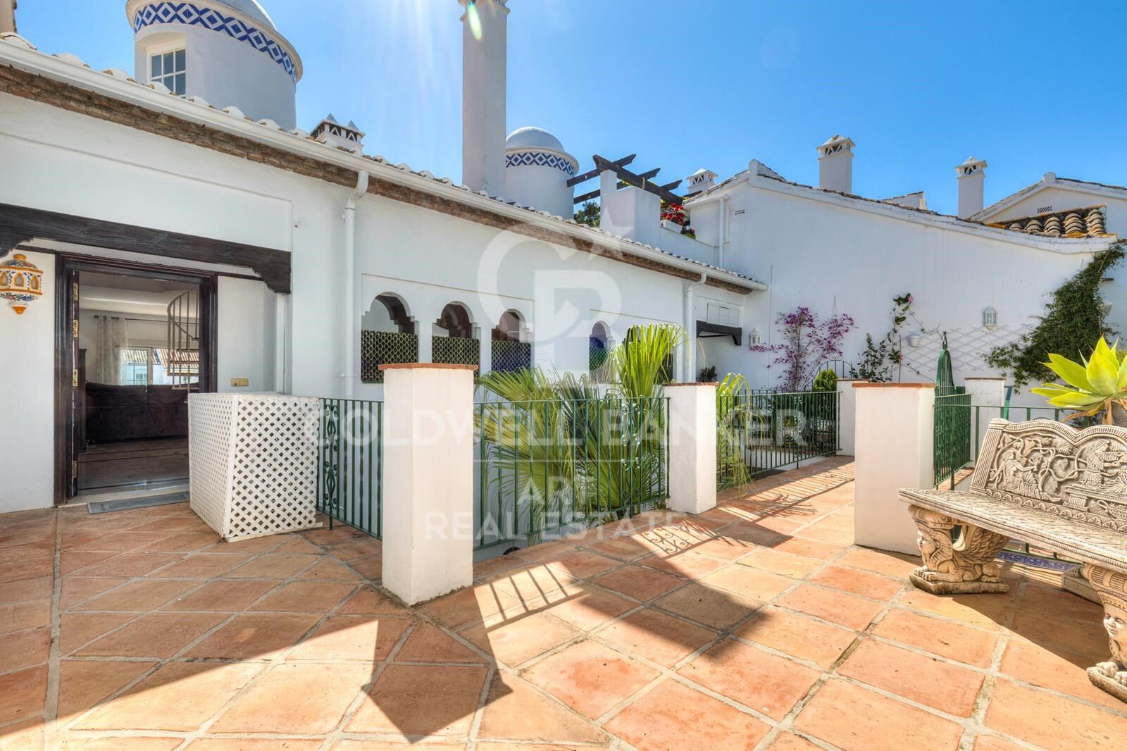 Charming duplex penthouse next to the beach in Estepona