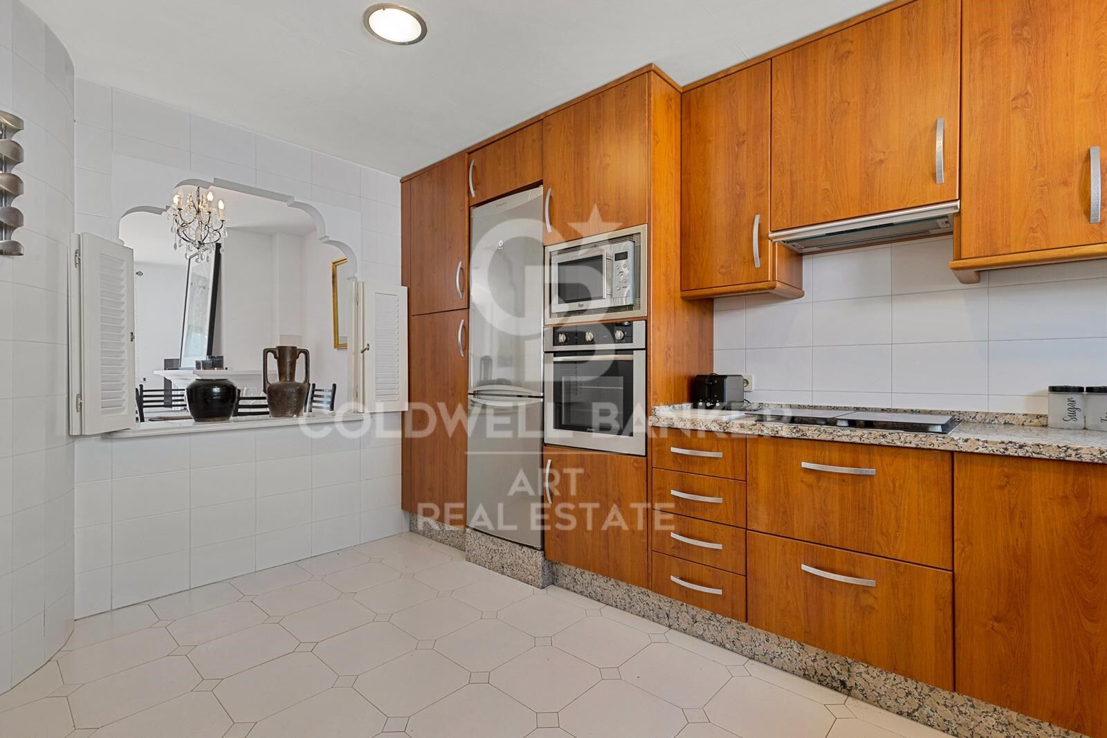 Charming duplex penthouse next to the beach in Estepona