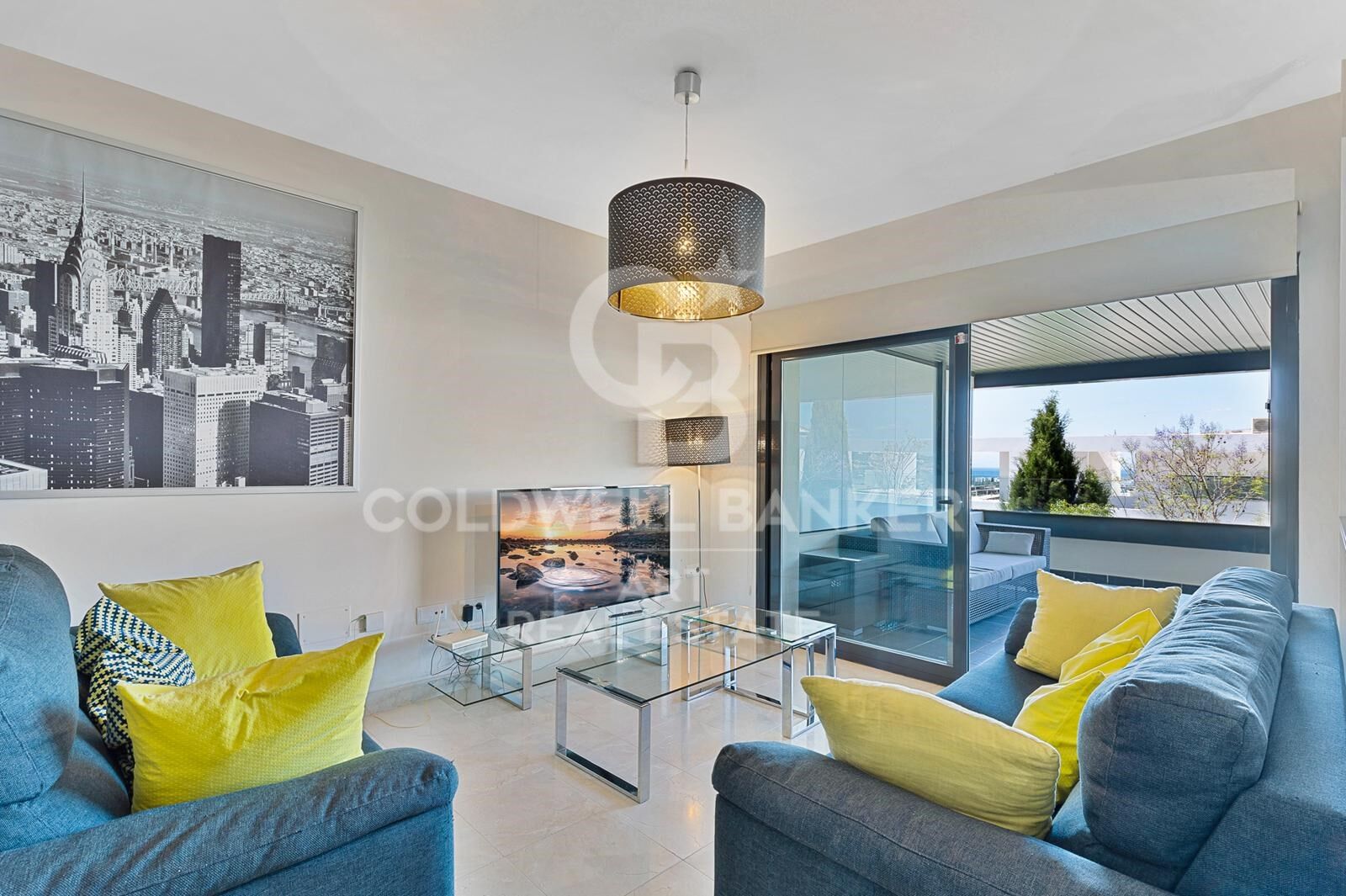 Exclusive flat in Los Flamingos Golf Resort, Estepona, Estepona.