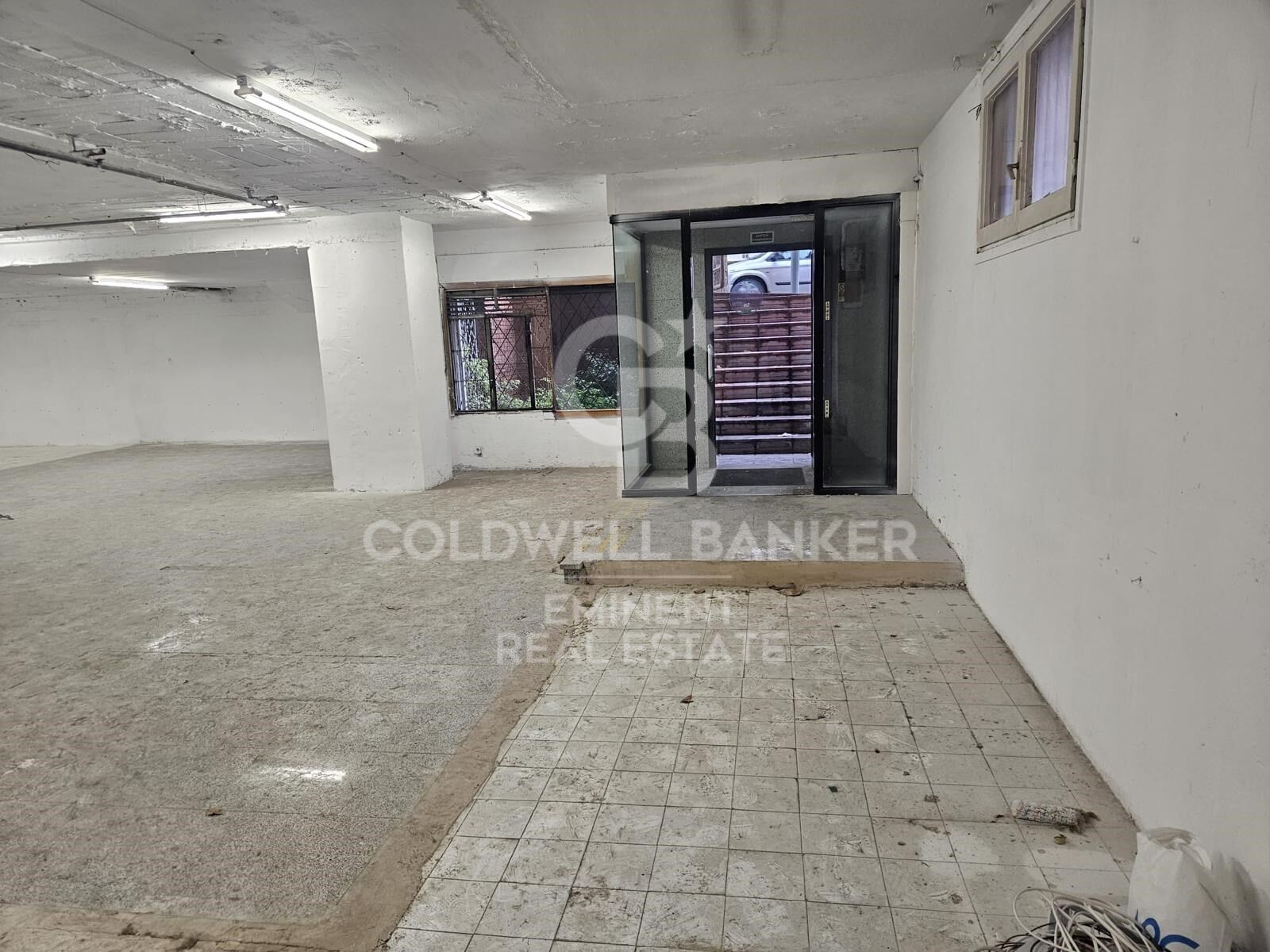 Local de 240m² a reformar en venta en calle Ganduxer
