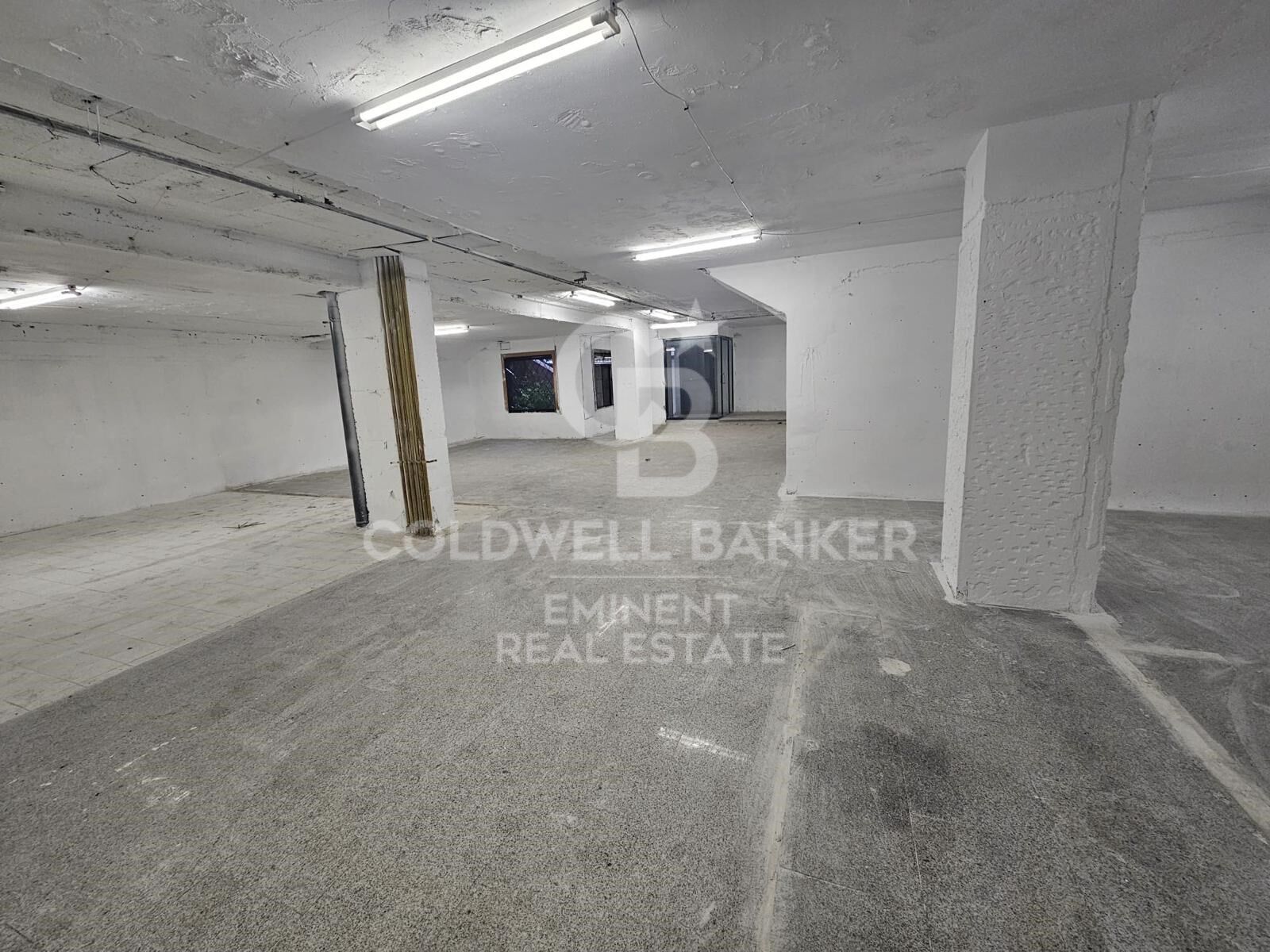 Local commercial de 240m² à rénover à vendre rue Ganduxer