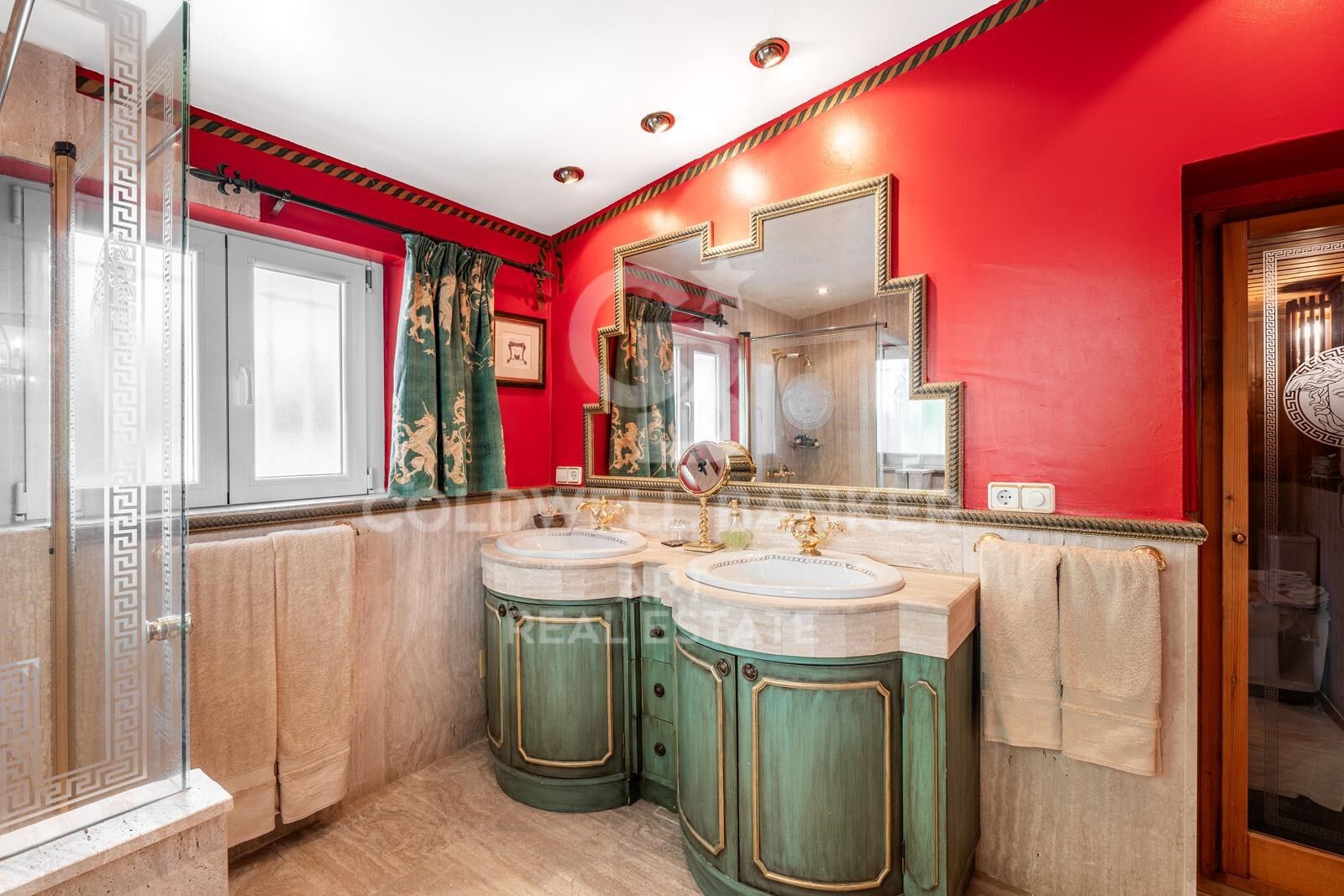 Villa in erster Golfplatzlinie mit Privatsphäre in Guadalmina Sur, Marbella