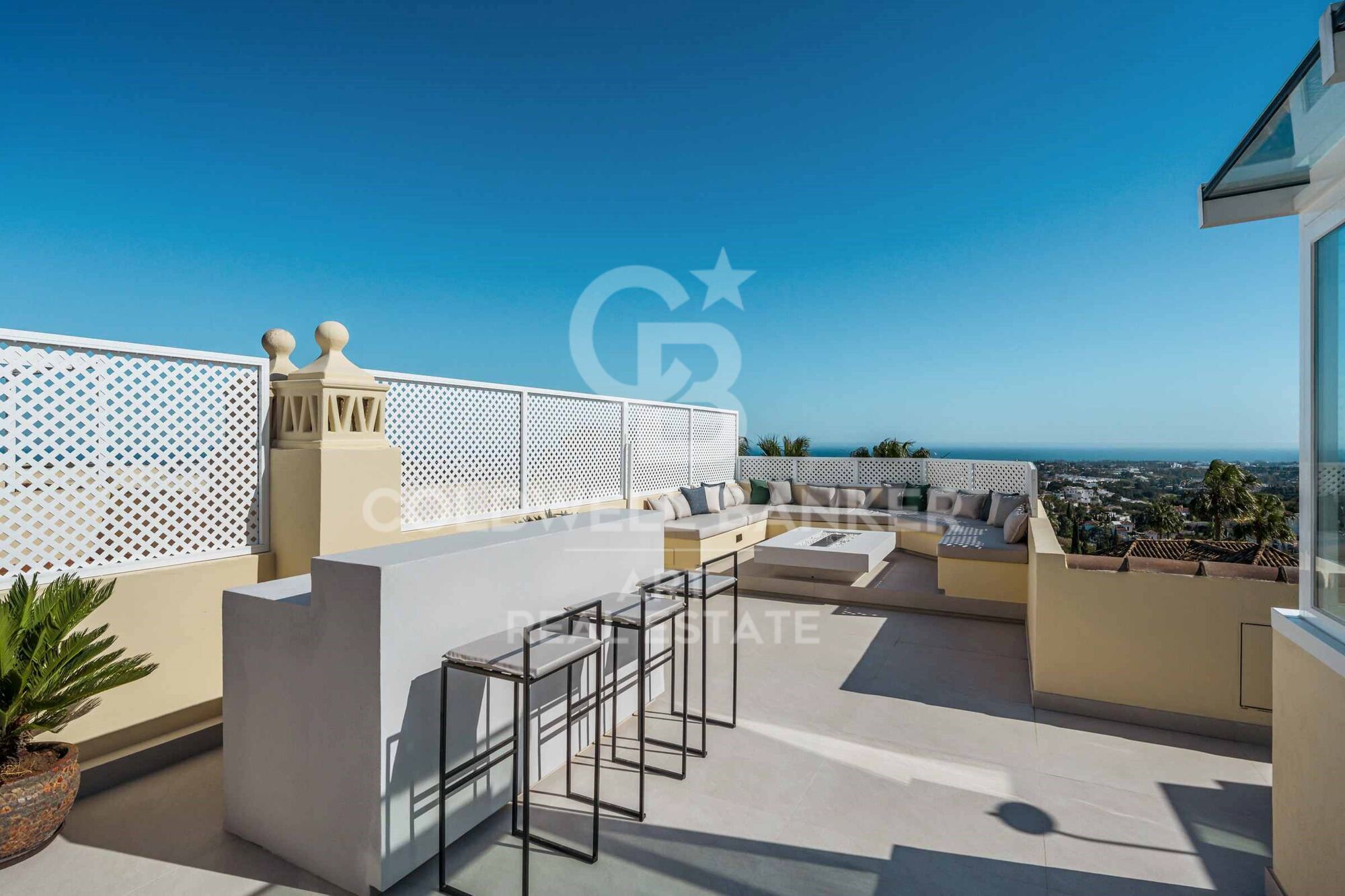 Reihenhaus mit Solarium und Meerblick in La Quinta Hills, Benahavís