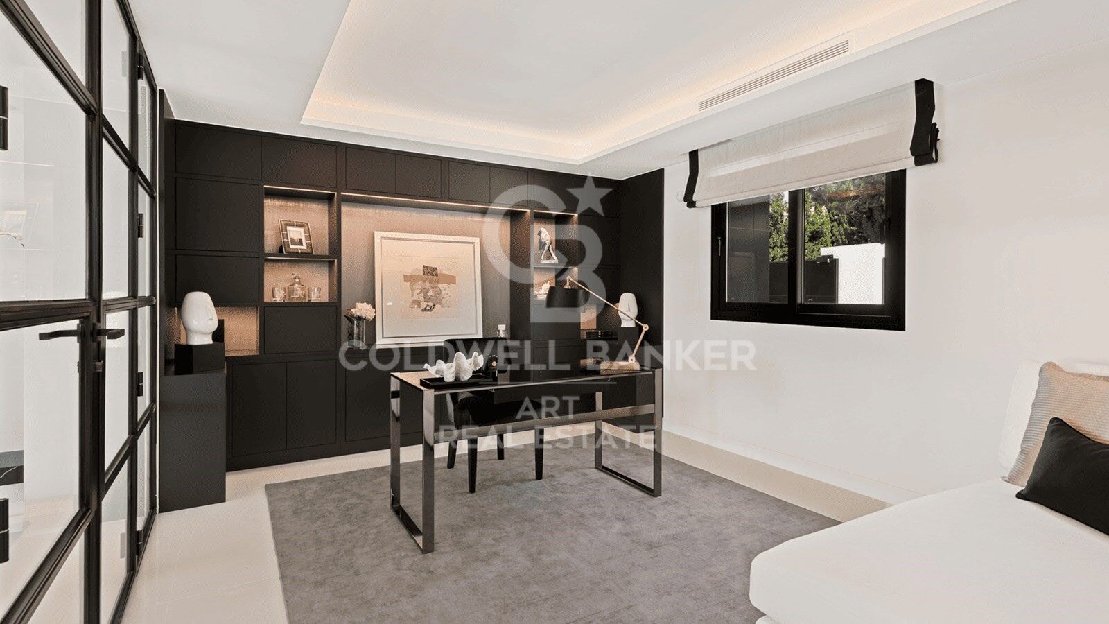 Architect-designed luxury villa in the heart of Nueva Andalucía Golf Valley