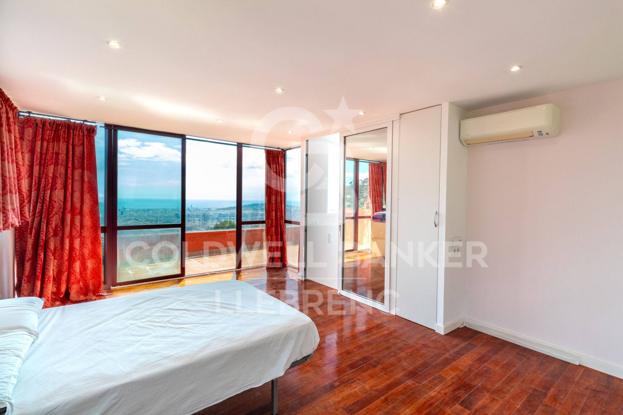 Maison exclusive avec vue panoramique à vendre à Vallvidrera