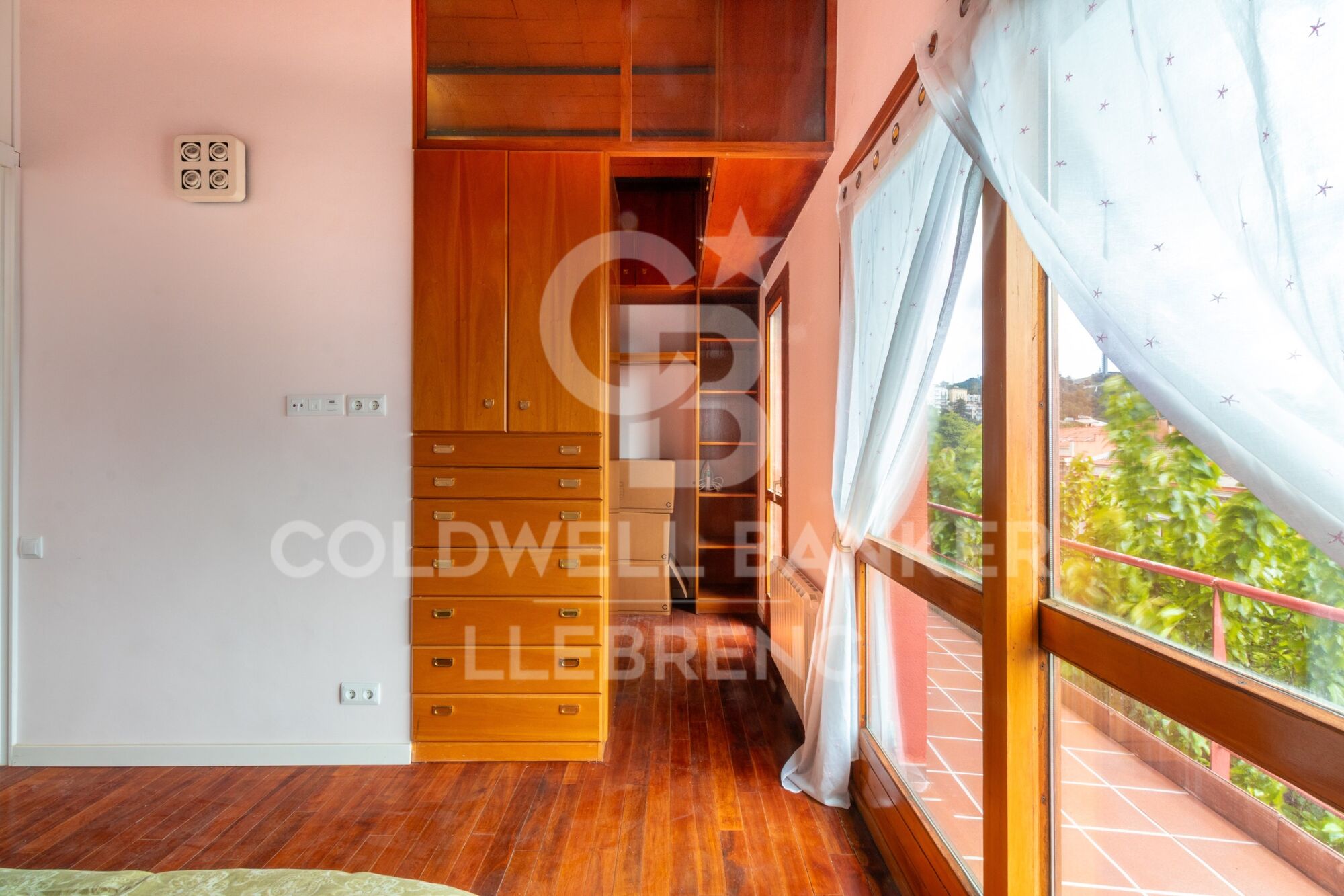 Exclusiva Casa con Vistas Panorámicas en venta en Vallvidrera
