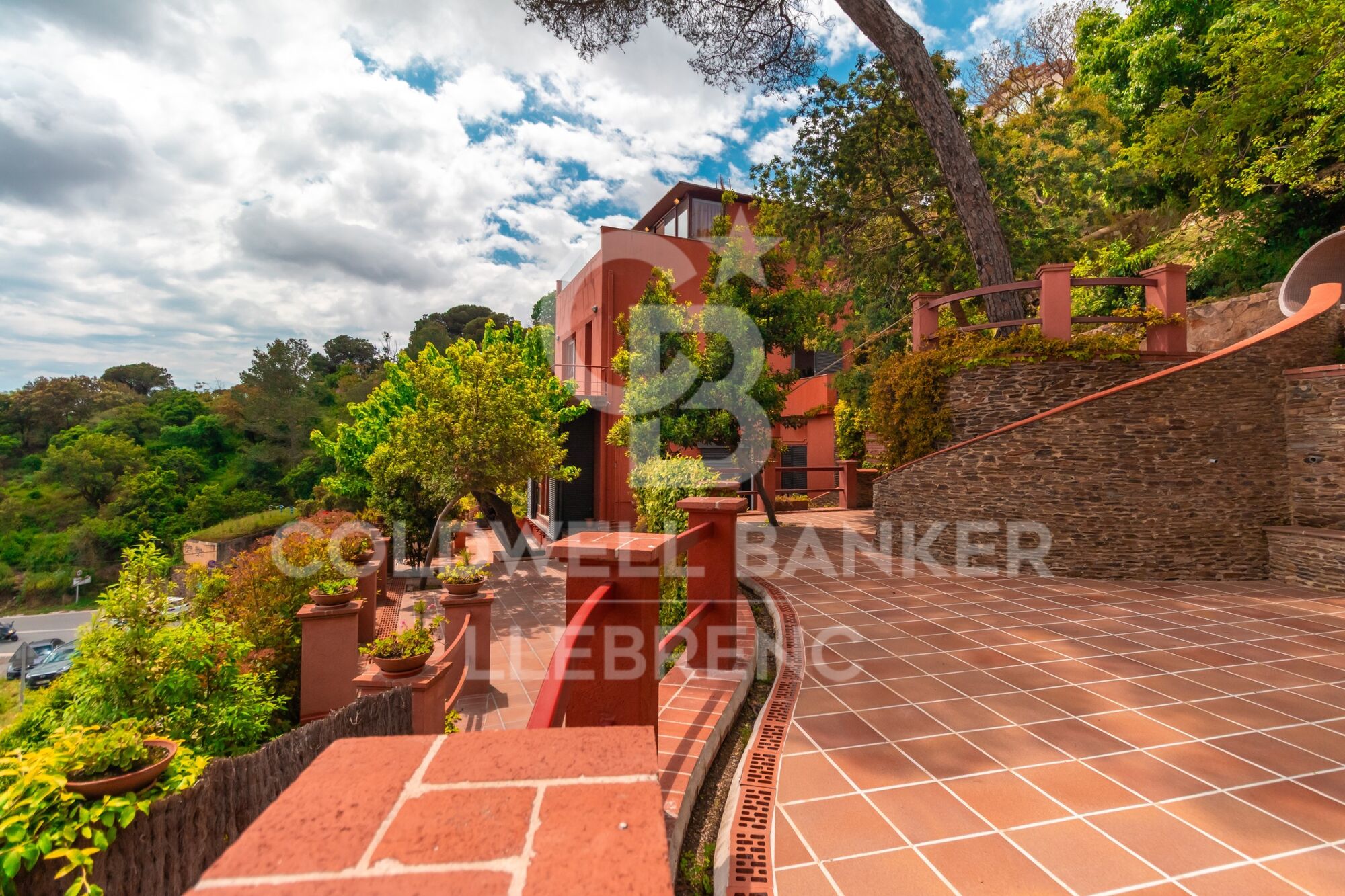 Maison exclusive avec vue panoramique à vendre à Vallvidrera