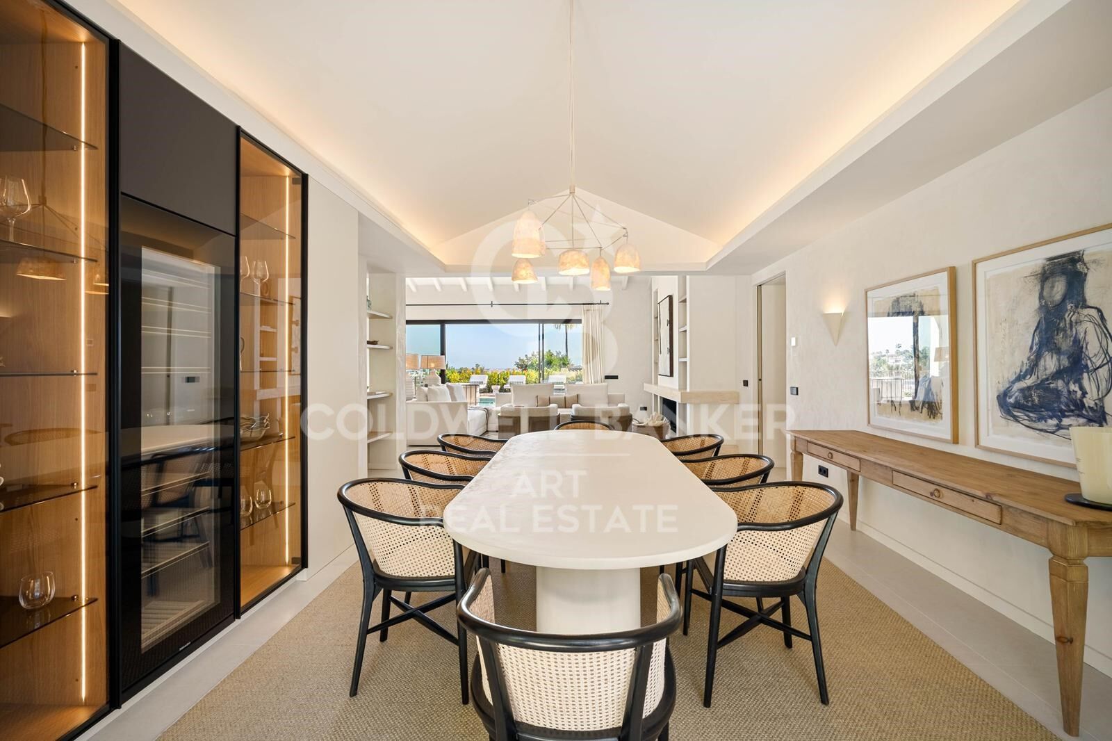 Elegant Mediterranean villa with modern luxury in Nueva Andalucía