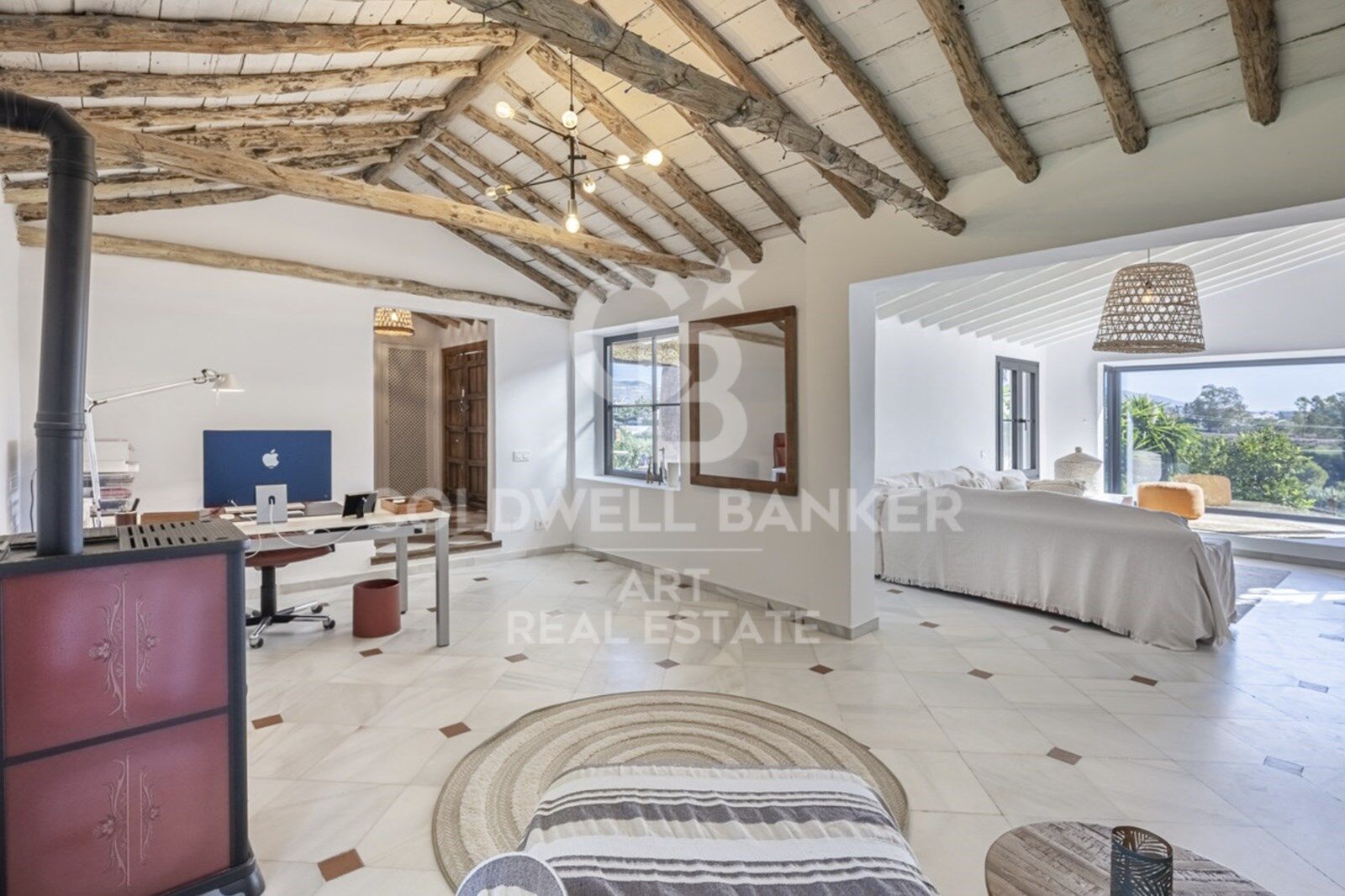 Charmante renovierte Villa mit Berg- und Meerblick in Guadalmina Alta