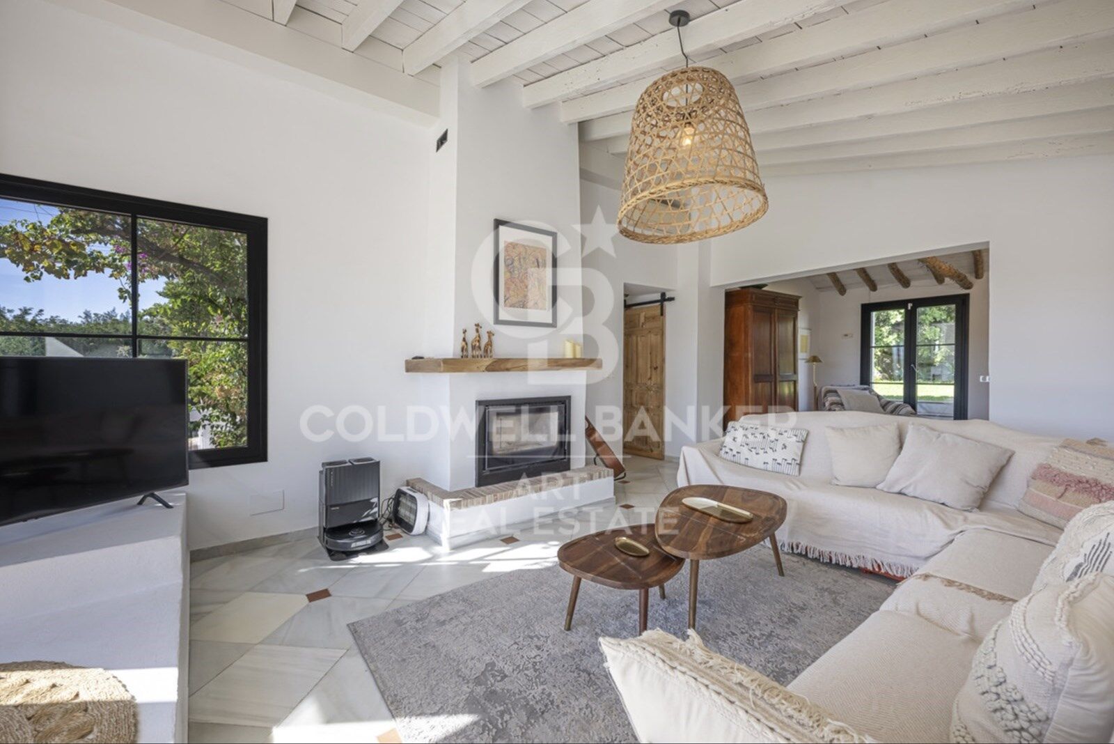 Charmante renovierte Villa mit Berg- und Meerblick in Guadalmina Alta