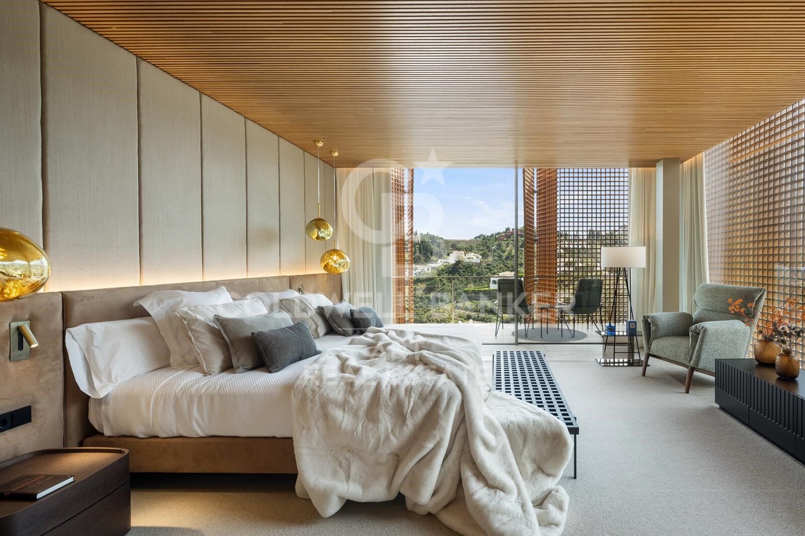 Architectural masterpiece with panoramic sea views in El Madroñal