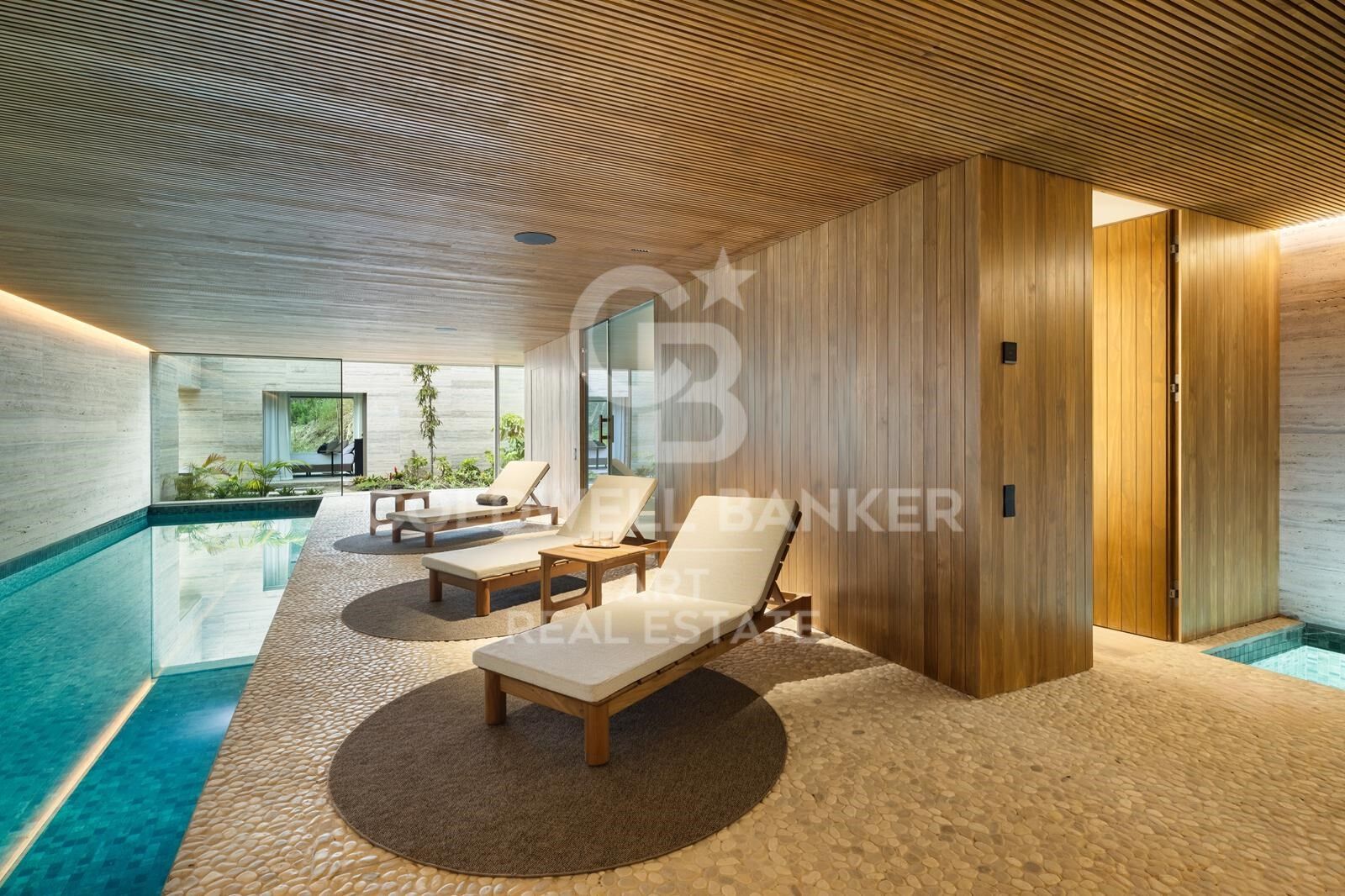 Architectural masterpiece with panoramic sea views in El Madroñal