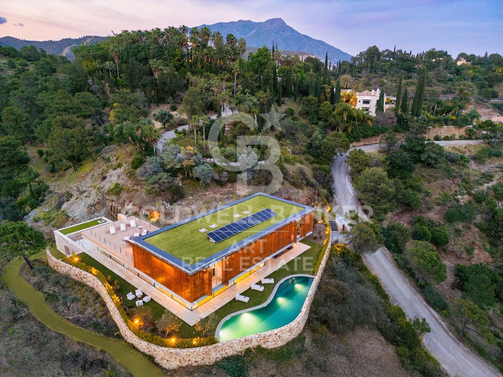 Architektonisches Meisterwerk mit Panoramablick auf das Meer in El Madroñal