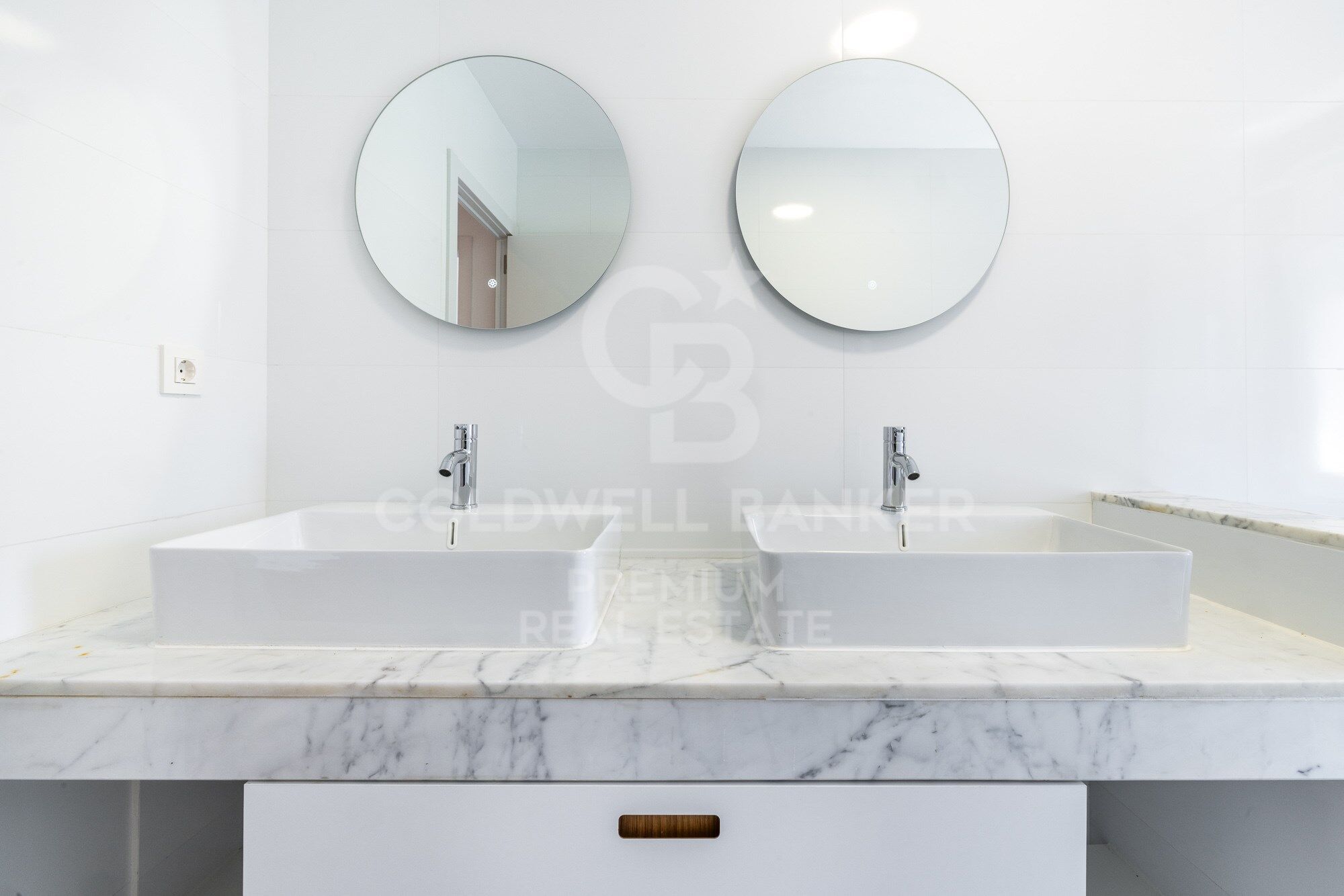 Encantadora casa recién reformada. Oportunidad!!