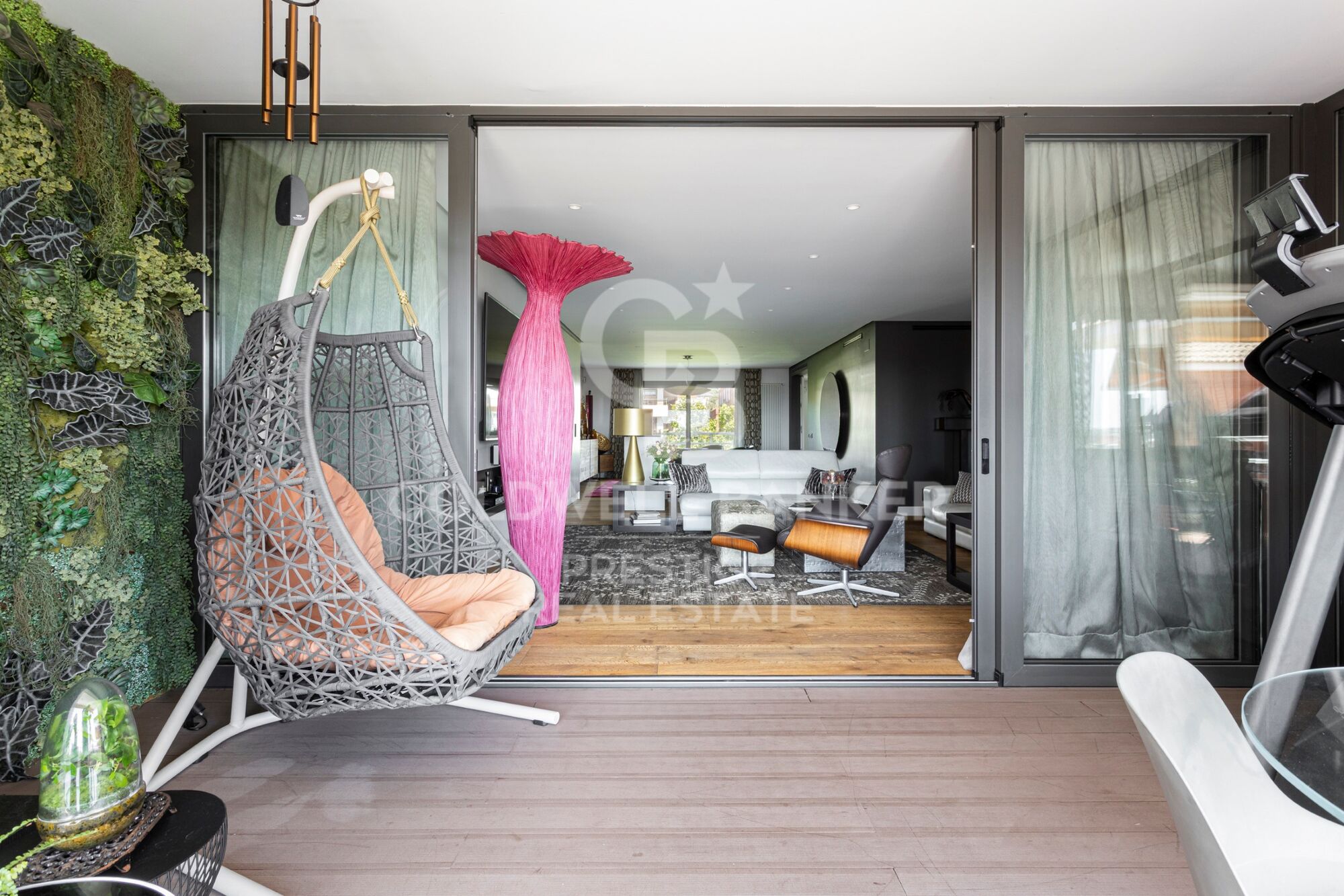 Appartement haut standing à Sant Gervasi - rénové, 3 suites, terrasses et garage triple