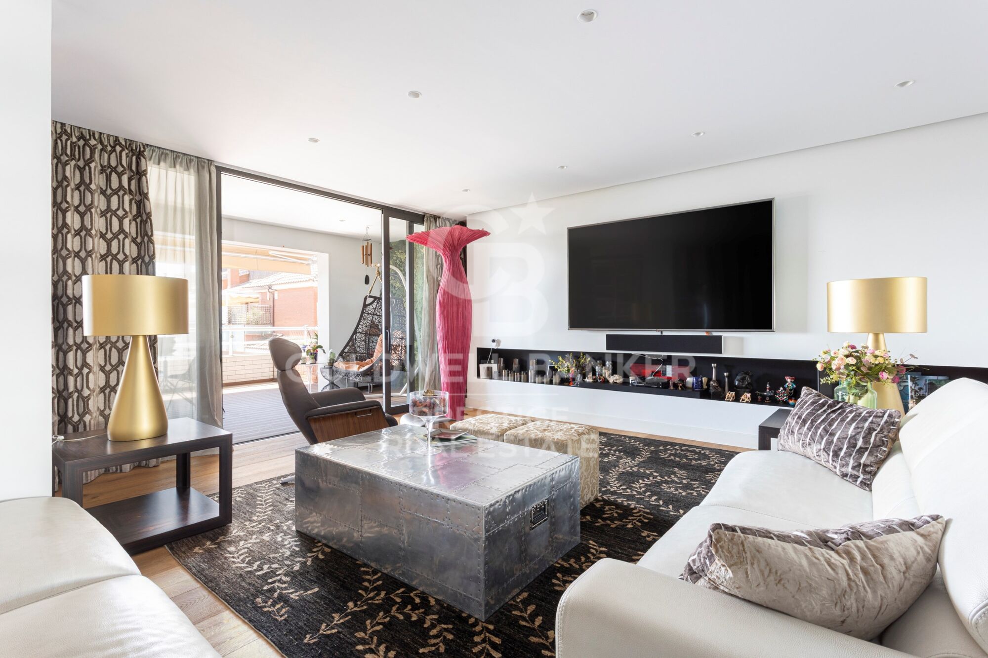 Appartement haut standing à Sant Gervasi - rénové, 3 suites, terrasses et garage triple