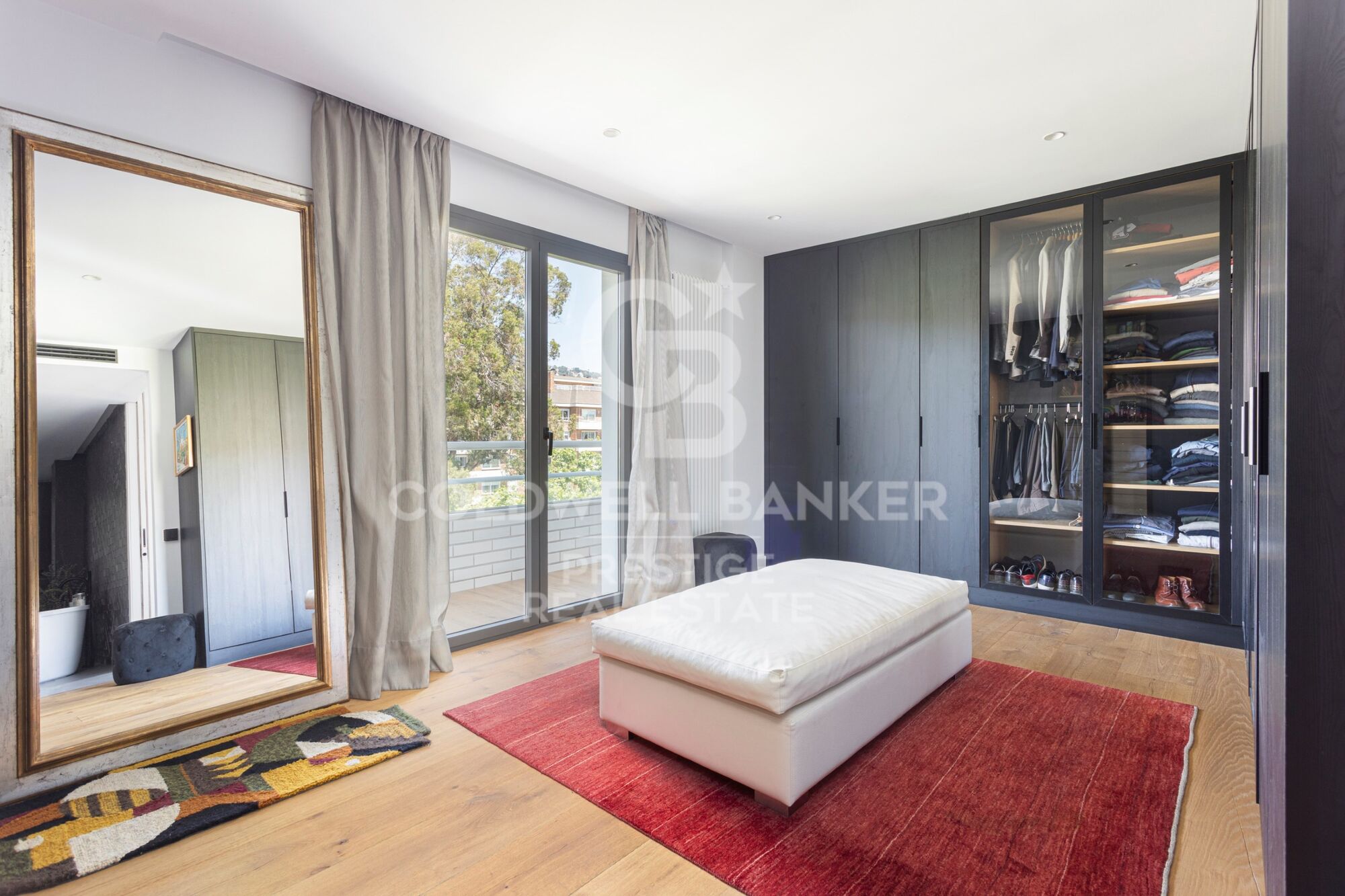 Appartement haut standing à Sant Gervasi - rénové, 3 suites, terrasses et garage triple