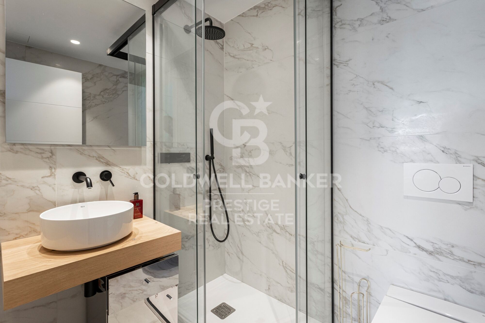 Appartement haut standing à Sant Gervasi - rénové, 3 suites, terrasses et garage triple