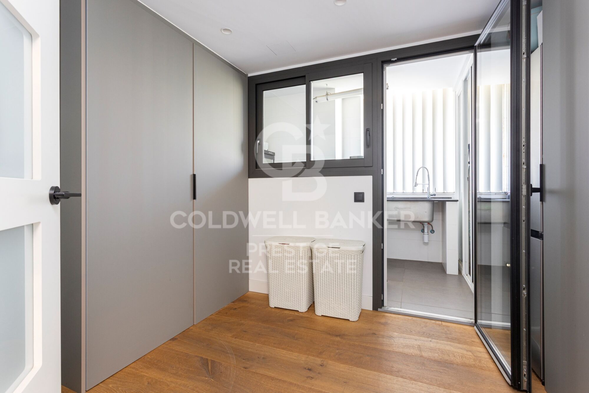 Appartement haut standing à Sant Gervasi - rénové, 3 suites, terrasses et garage triple