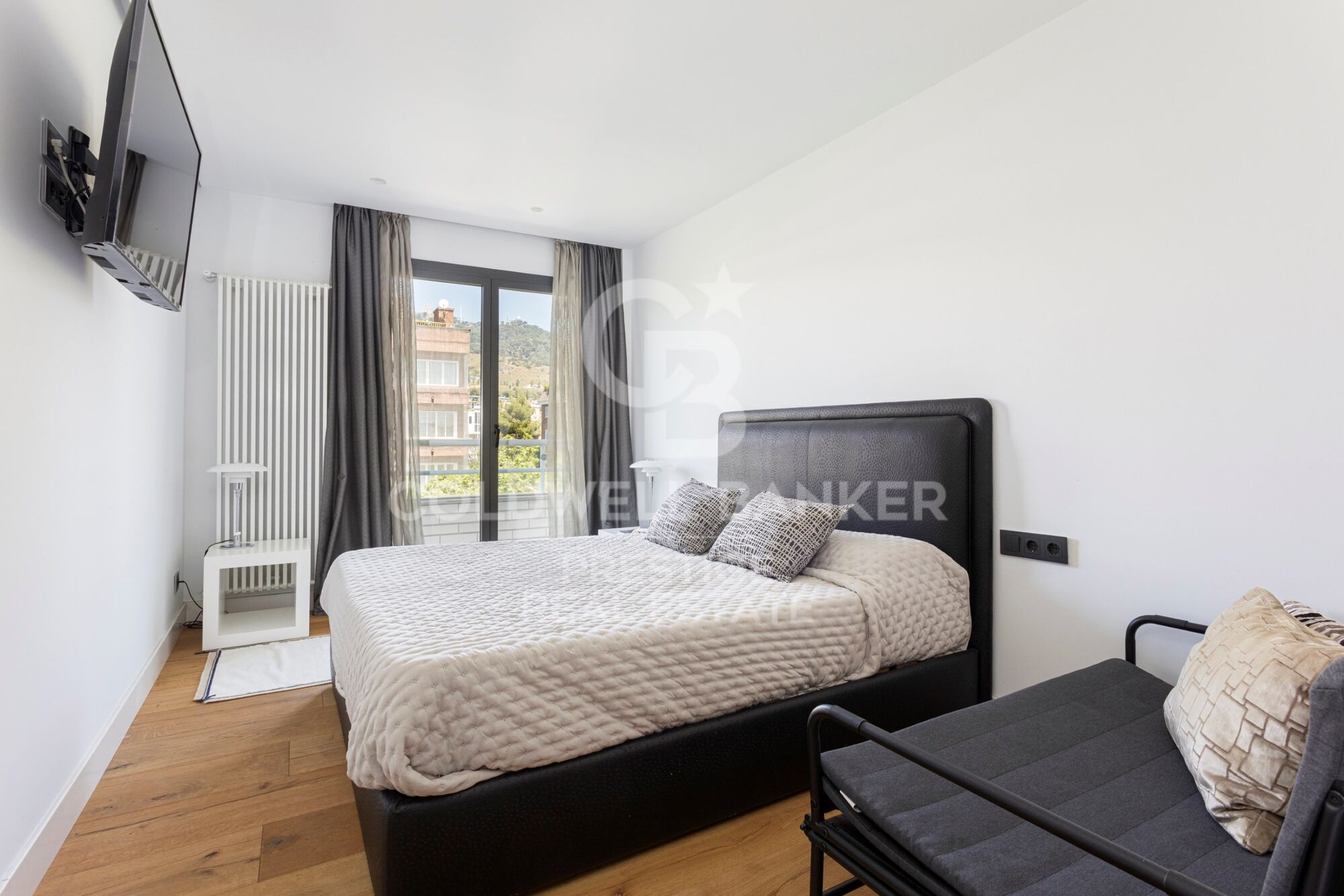 Appartement haut standing à Sant Gervasi - rénové, 3 suites, terrasses et garage triple