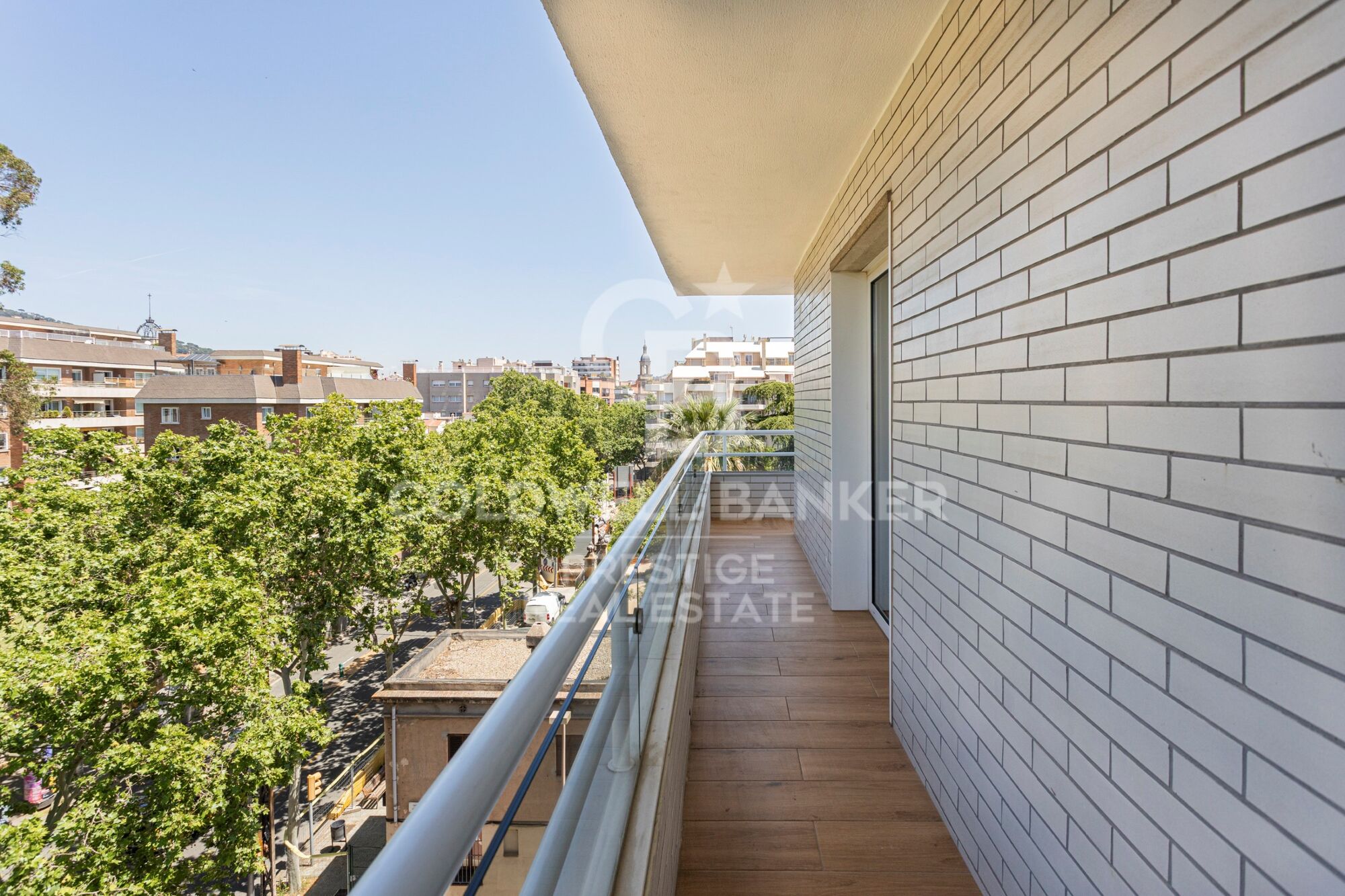 Appartement haut standing à Sant Gervasi - rénové, 3 suites, terrasses et garage triple