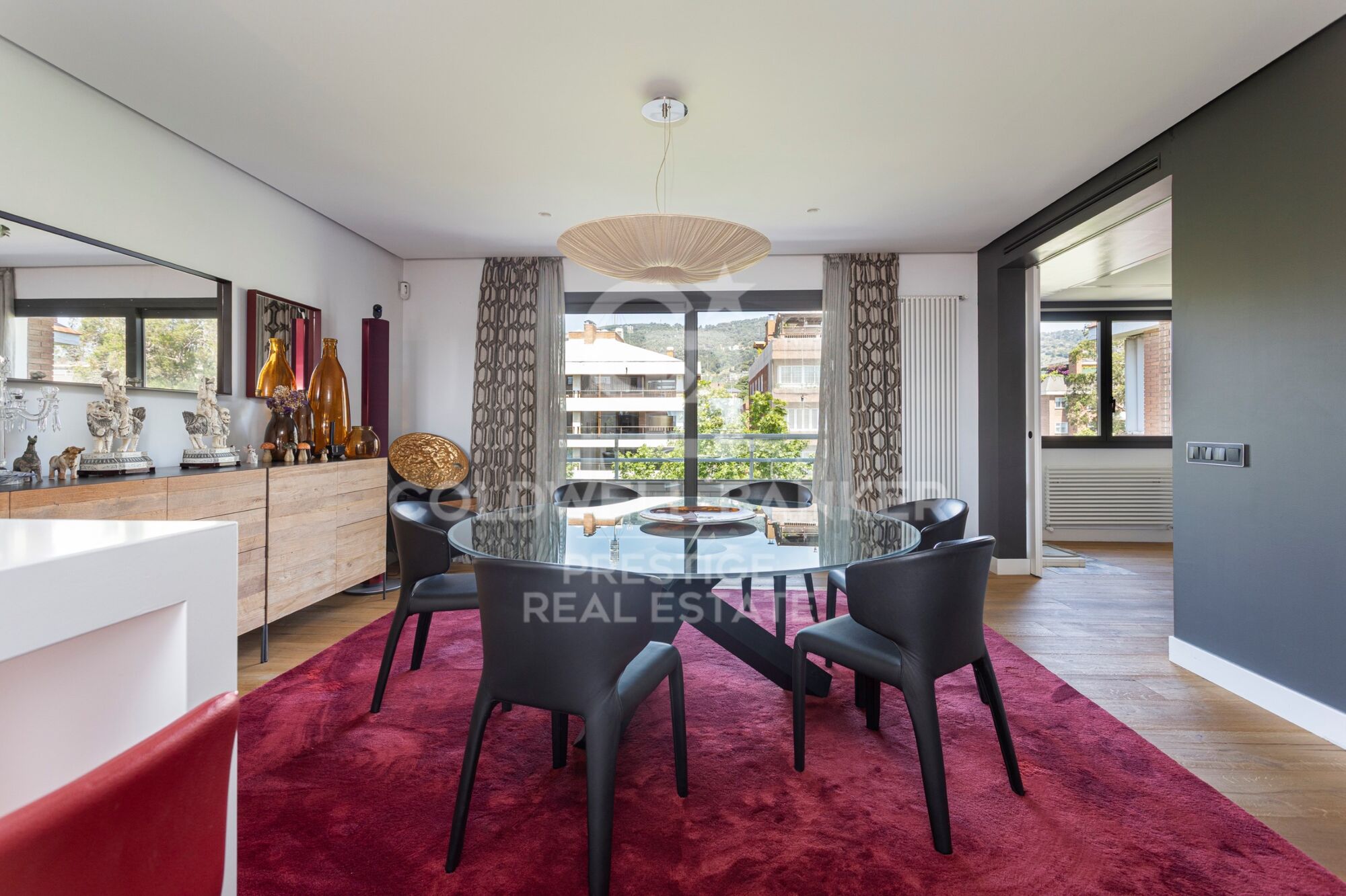 Appartement haut standing à Sant Gervasi - rénové, 3 suites, terrasses et garage triple