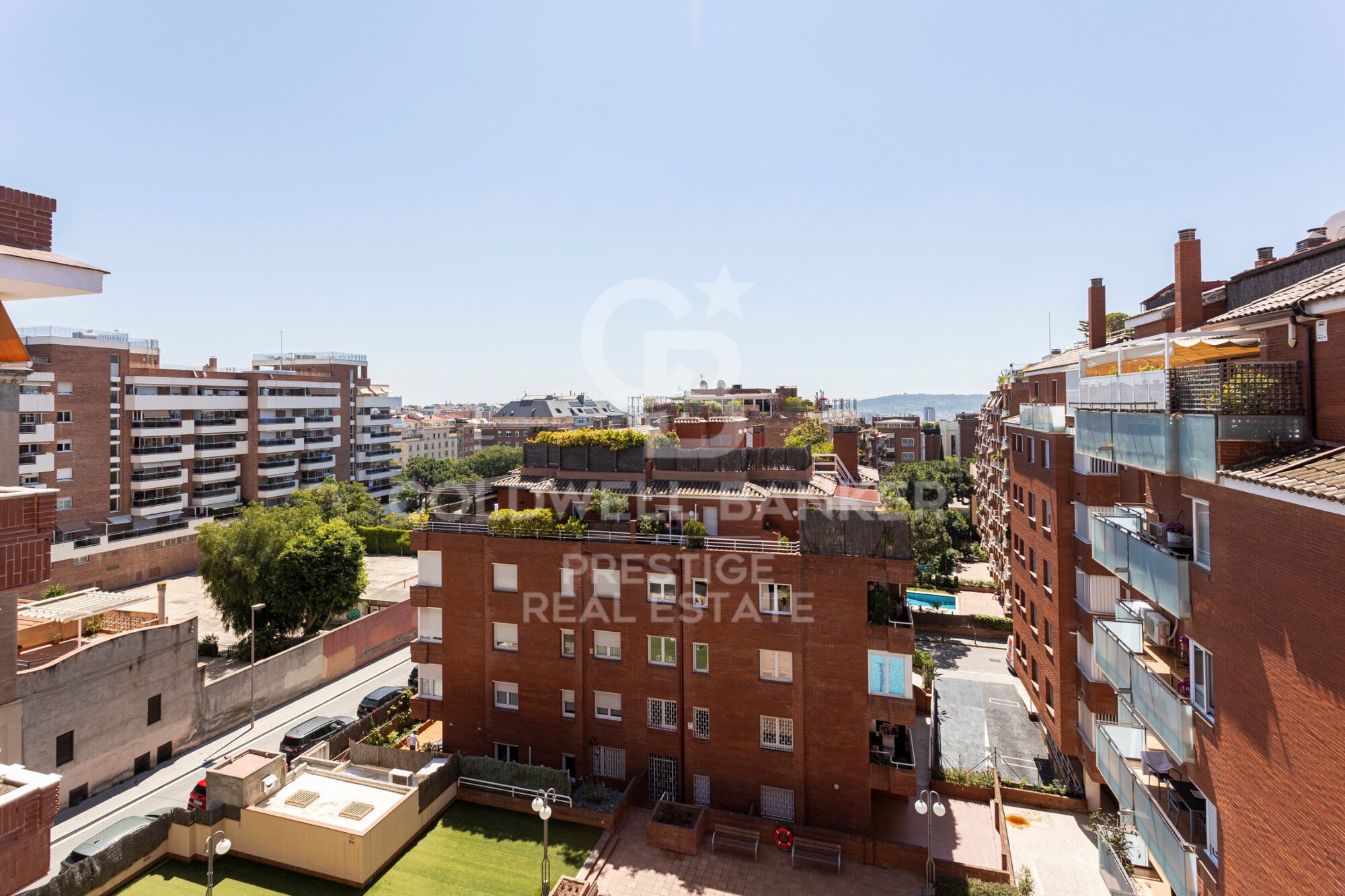 Appartement haut standing à Sant Gervasi - rénové, 3 suites, terrasses et garage triple