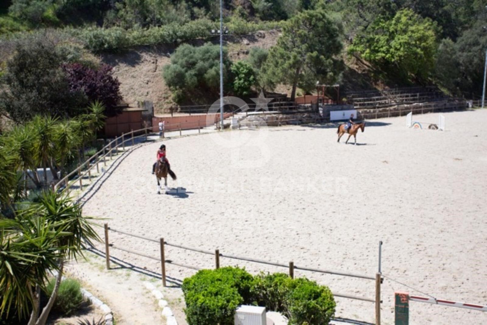 Exclusiva villa de lujo en primera línea de golf en Marbella Club Golf Resort, Benahavís