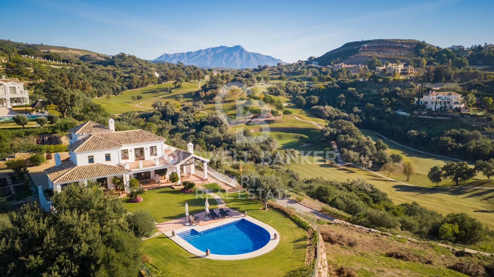 Exclusiva villa de lujo en primera línea de golf en Marbella Club Golf Resort, Benahavís