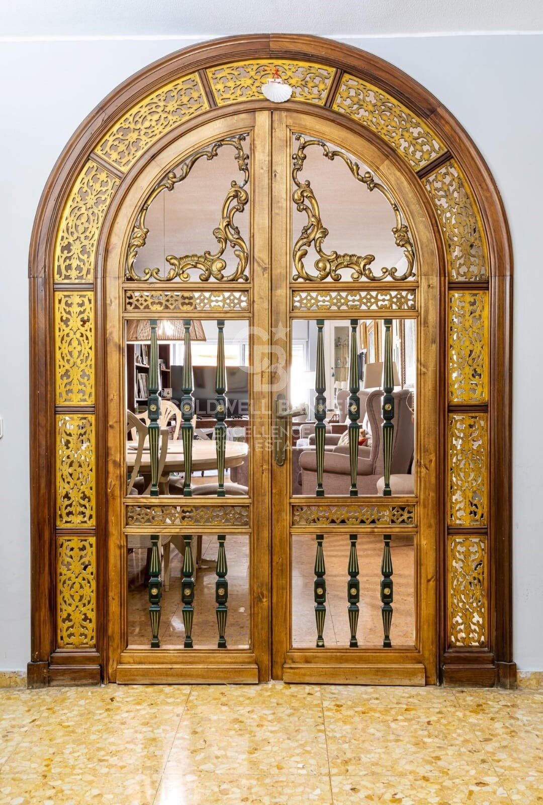 Teilrenovierte herrschaftliche Wohnung von 178m2 mit Terrasse zum Verkauf in Sant Francesc