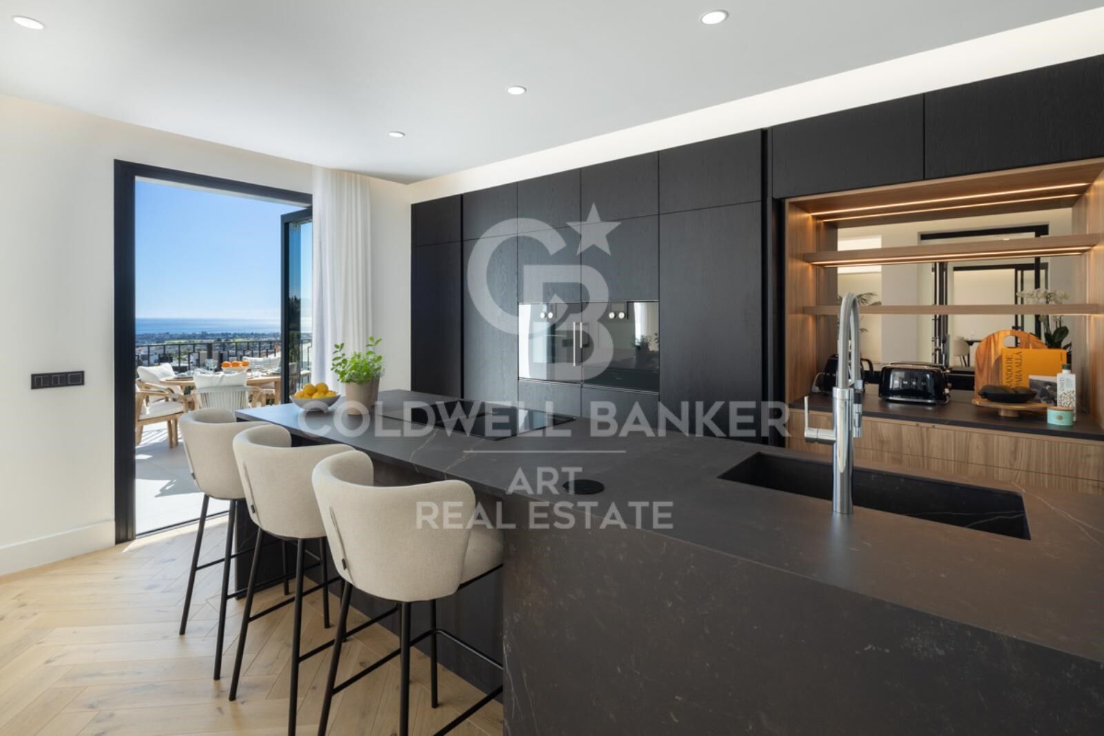 Elegante moderne Villa mit atemberaubendem Blick auf das Mittelmeer, Benahavís, Marbella