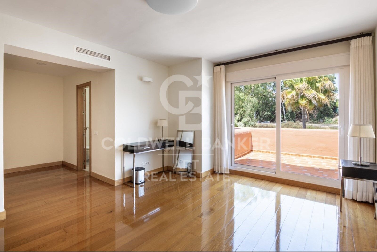 Elegant and spacious penthouse in Alhambra del Golf, Guadalmina Baja